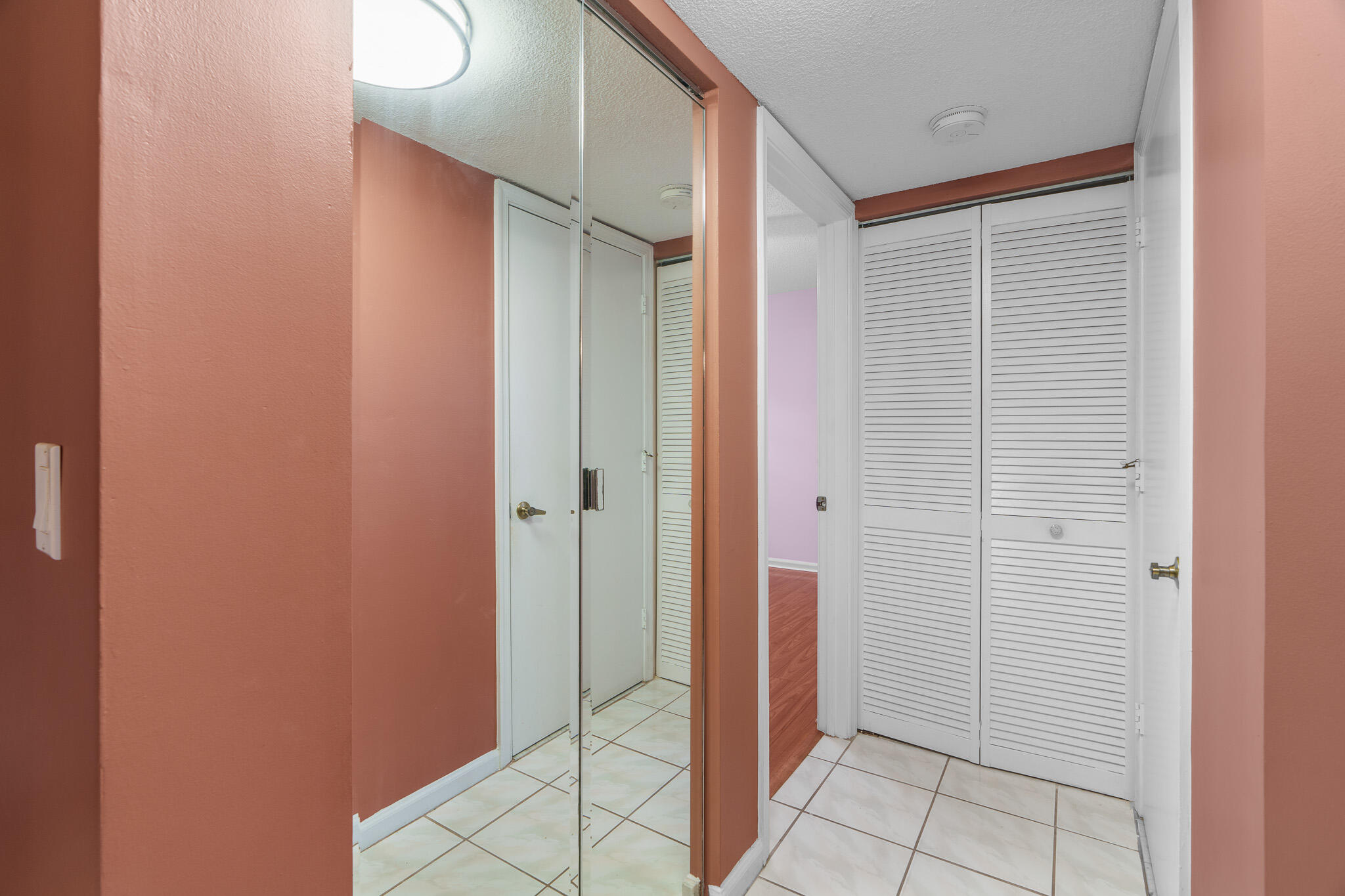 DIPLOMAT SQUARE CONDO - Residential