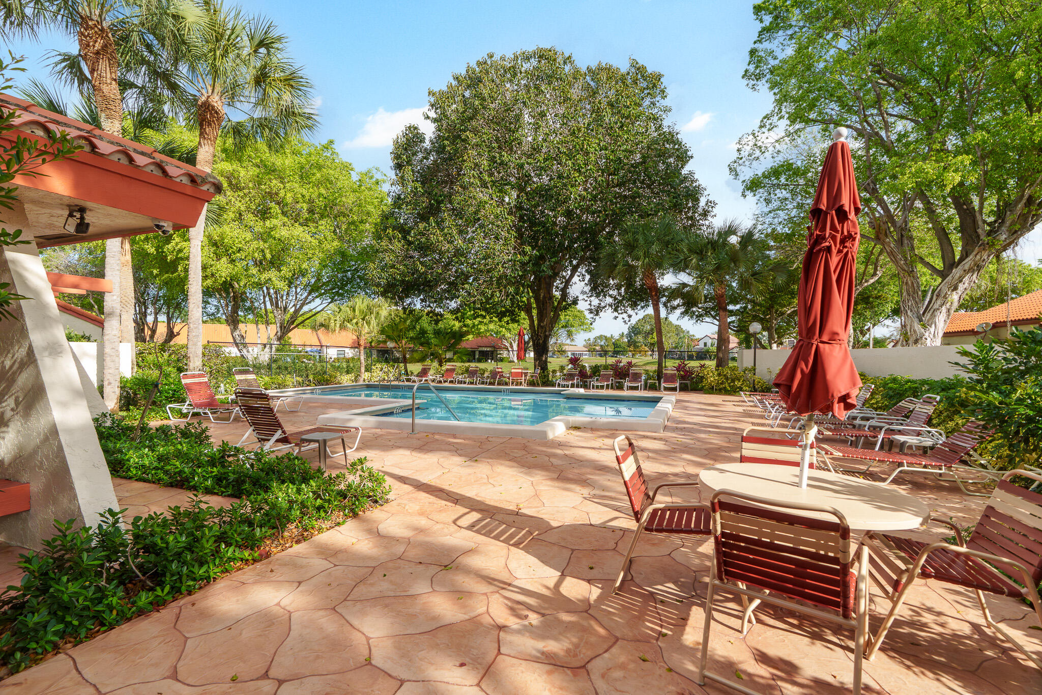 DIPLOMAT SQUARE CONDO - Residential