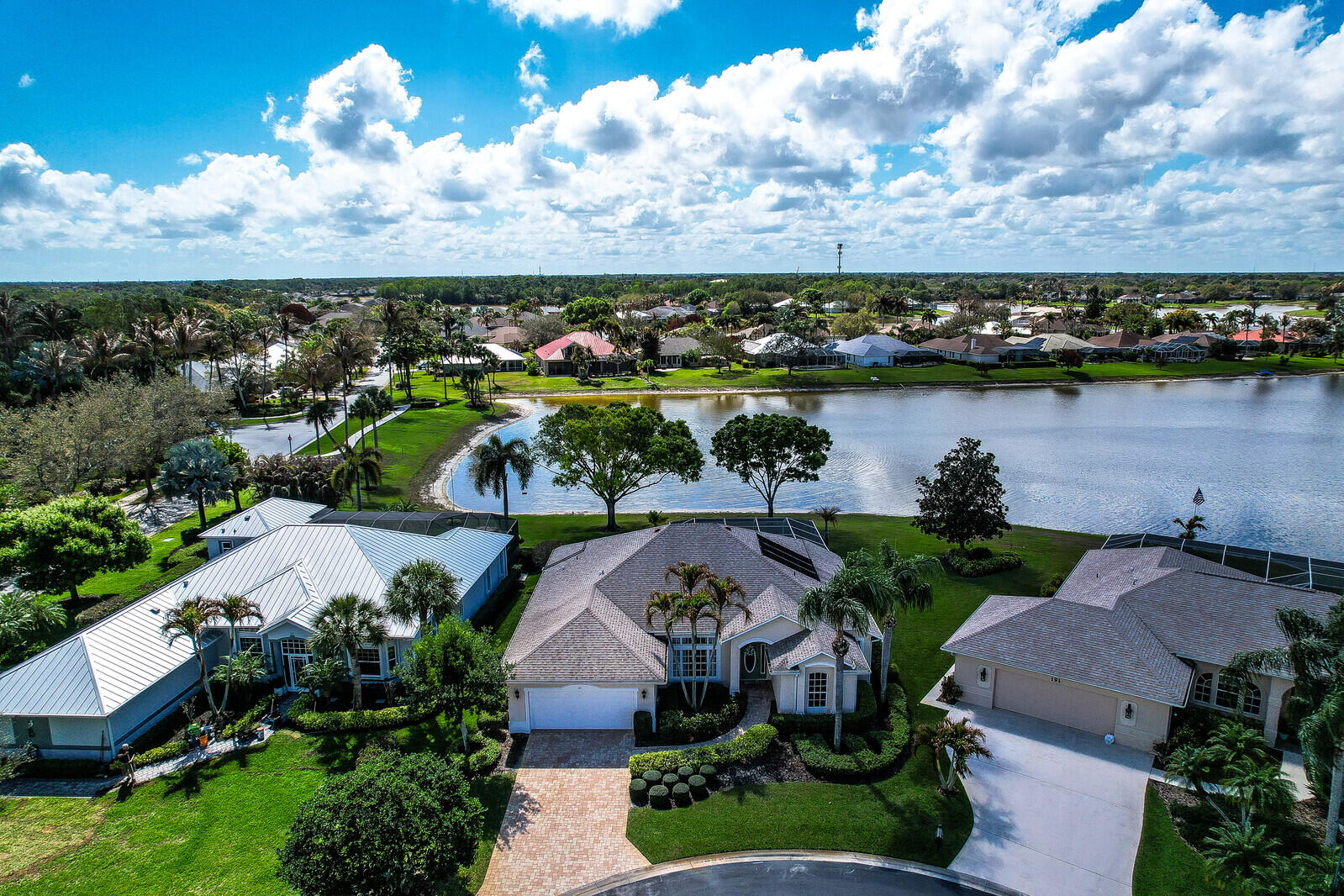 Sawgrass Lakes - Residential