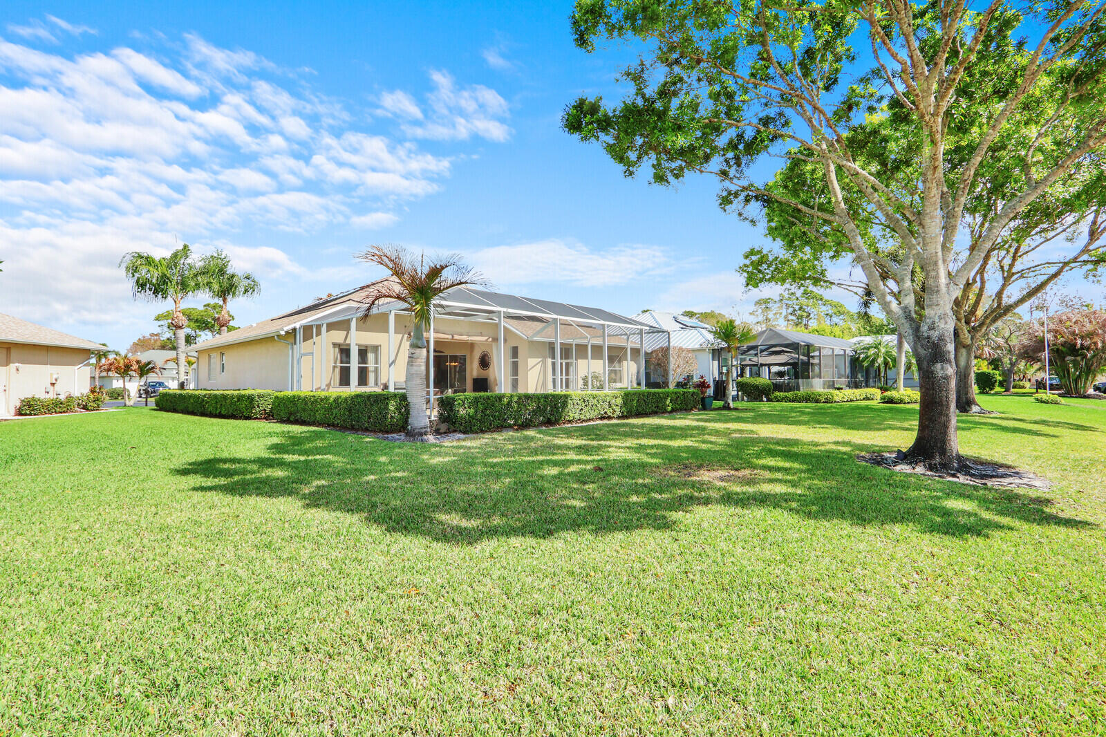 Sawgrass Lakes - Residential