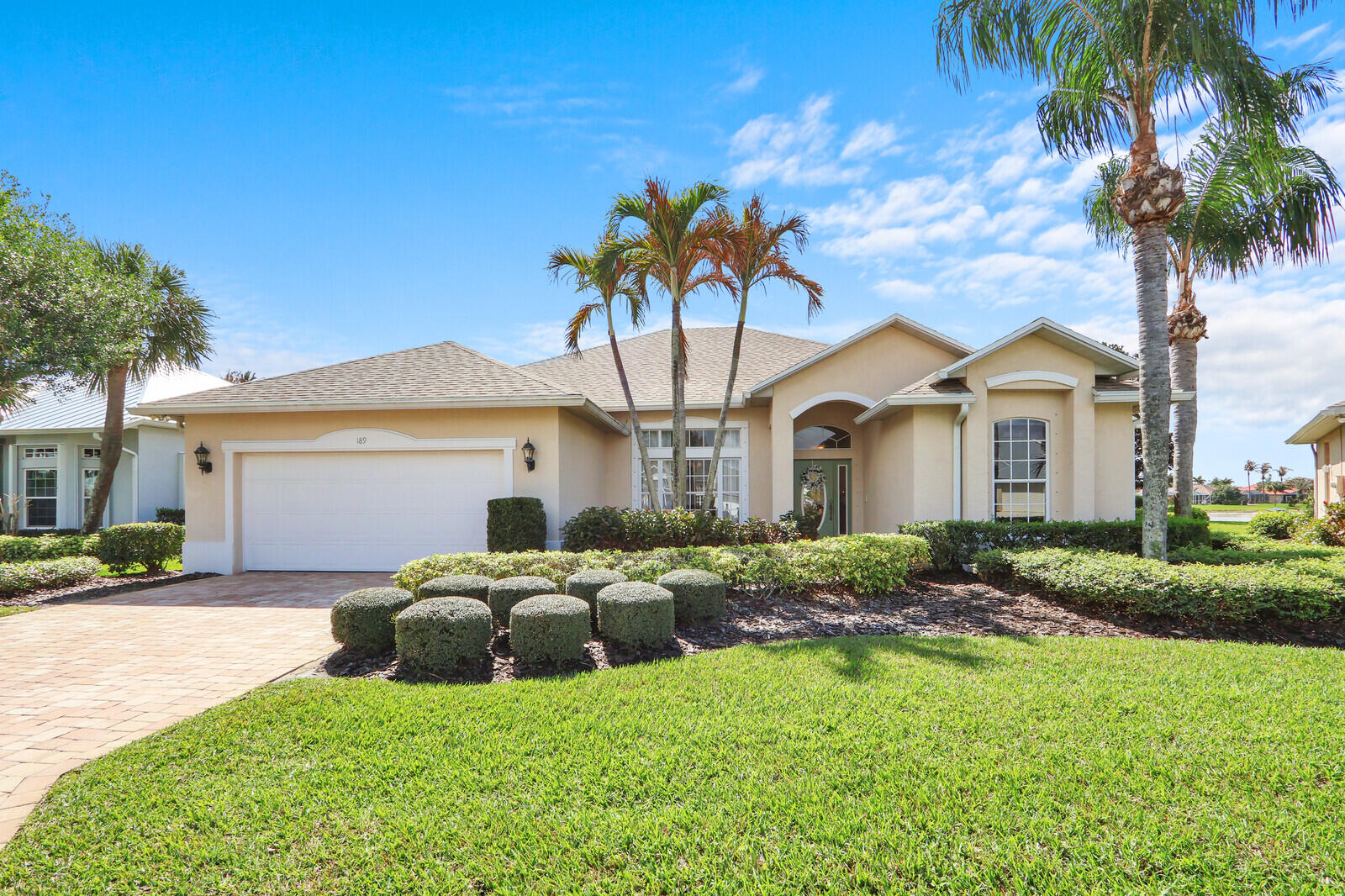 Sawgrass Lakes - Residential
