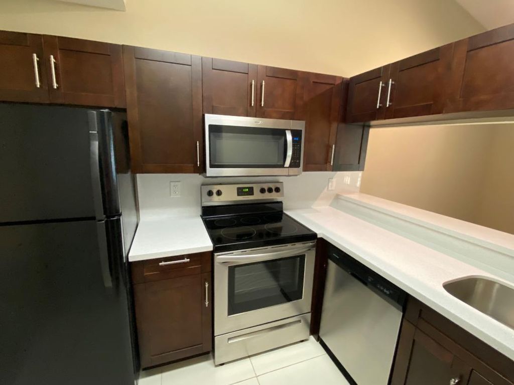 Photo of 19213 Glenmoor Dr #19213, West Palm Beach, FL 33409 (MLS # F10528095)