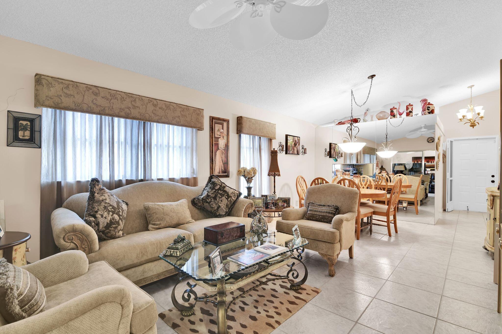 8955 SUNSCAPE Lane