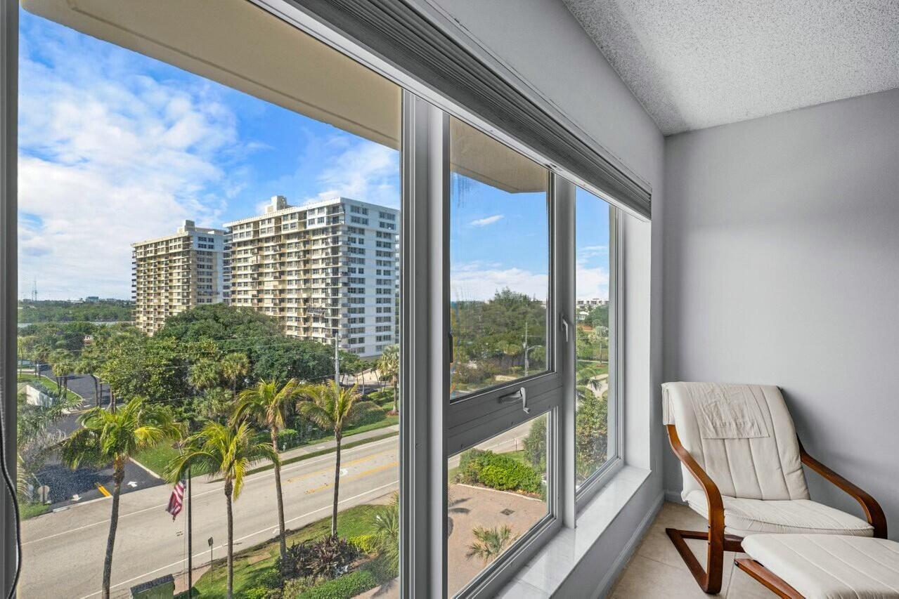 OCEAN REEF TOWERS INC CON - Residential