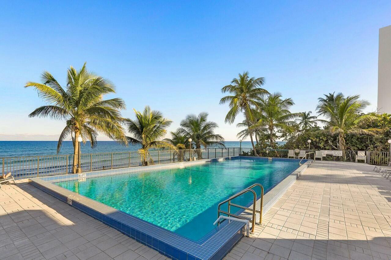 OCEAN REEF TOWERS INC CON - Residential