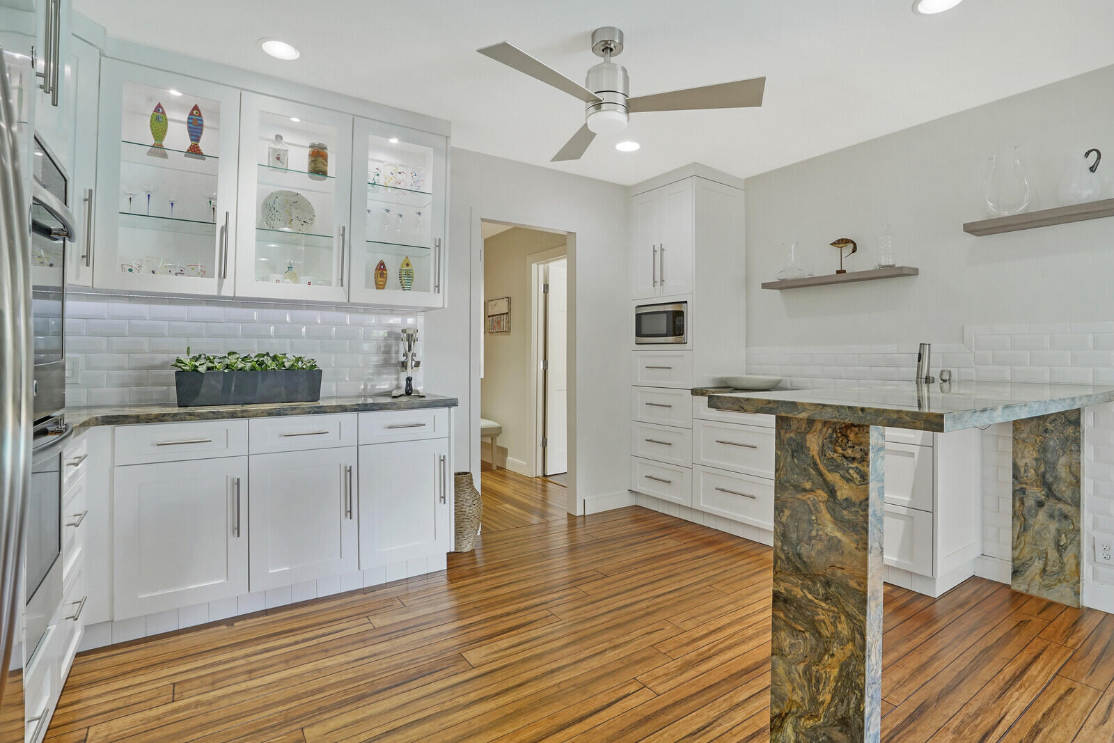 LAKE SHORE ESTATES - Residential