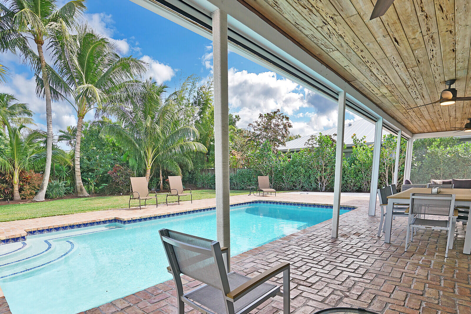 LAKE SHORE ESTATES - Residential