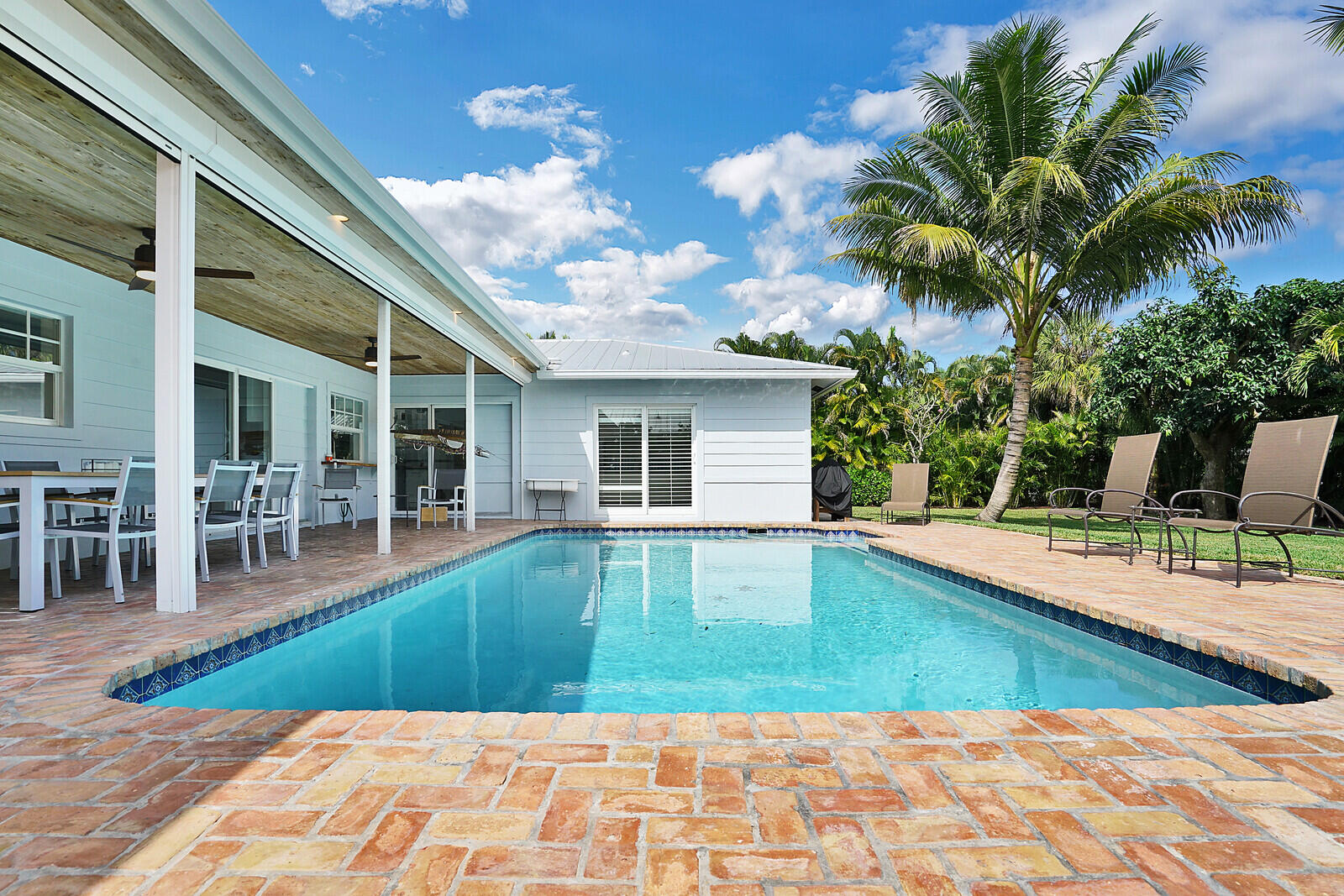 LAKE SHORE ESTATES - Residential