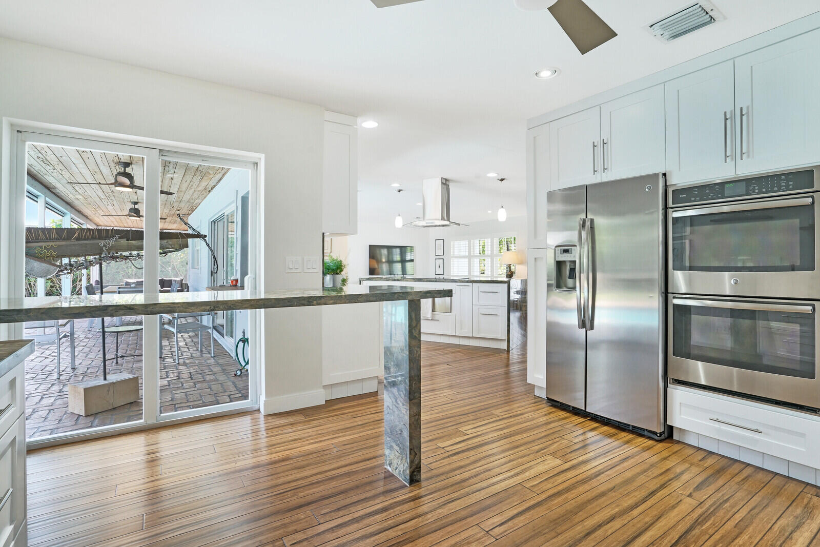 LAKE SHORE ESTATES - Residential