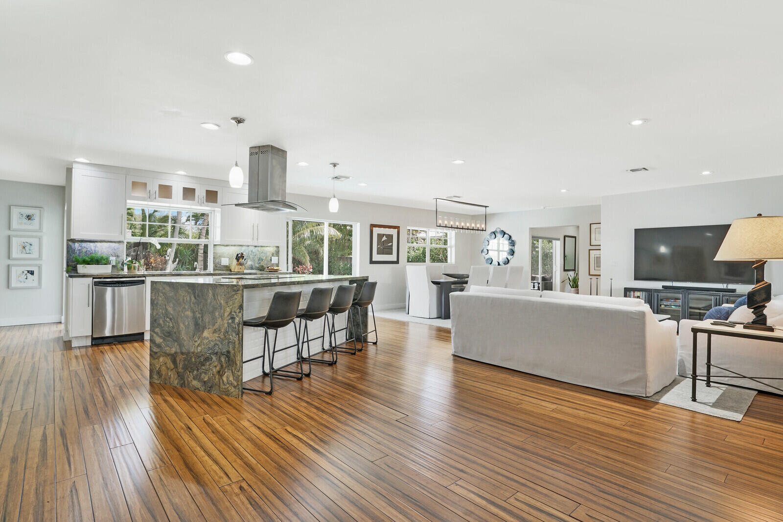 LAKE SHORE ESTATES - Residential