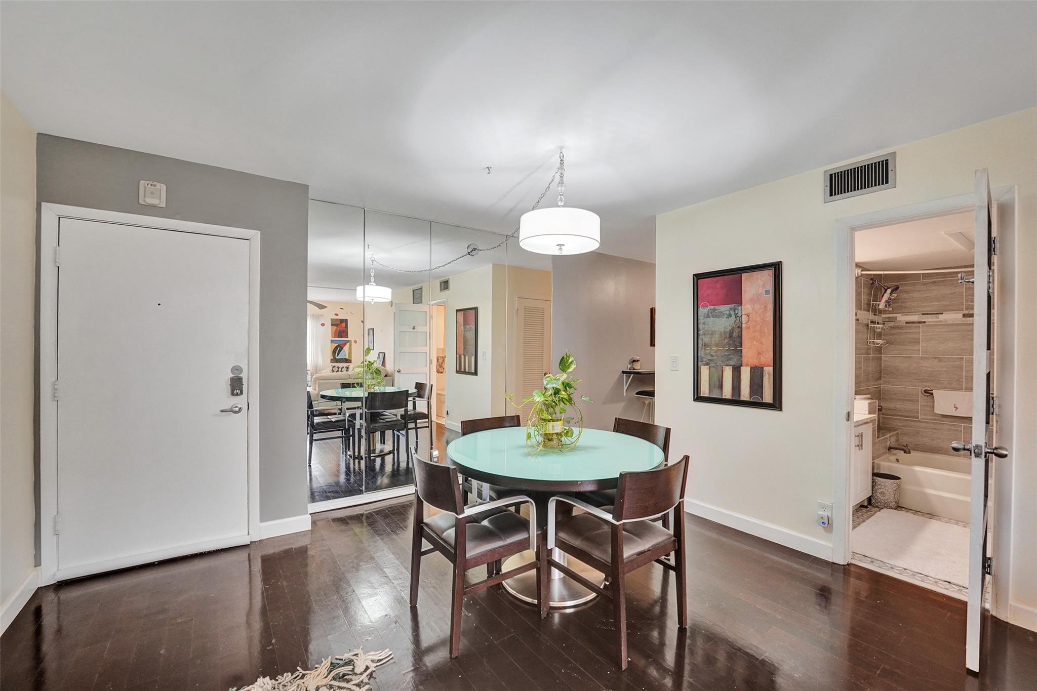 1950 N Andrews Ave 103D