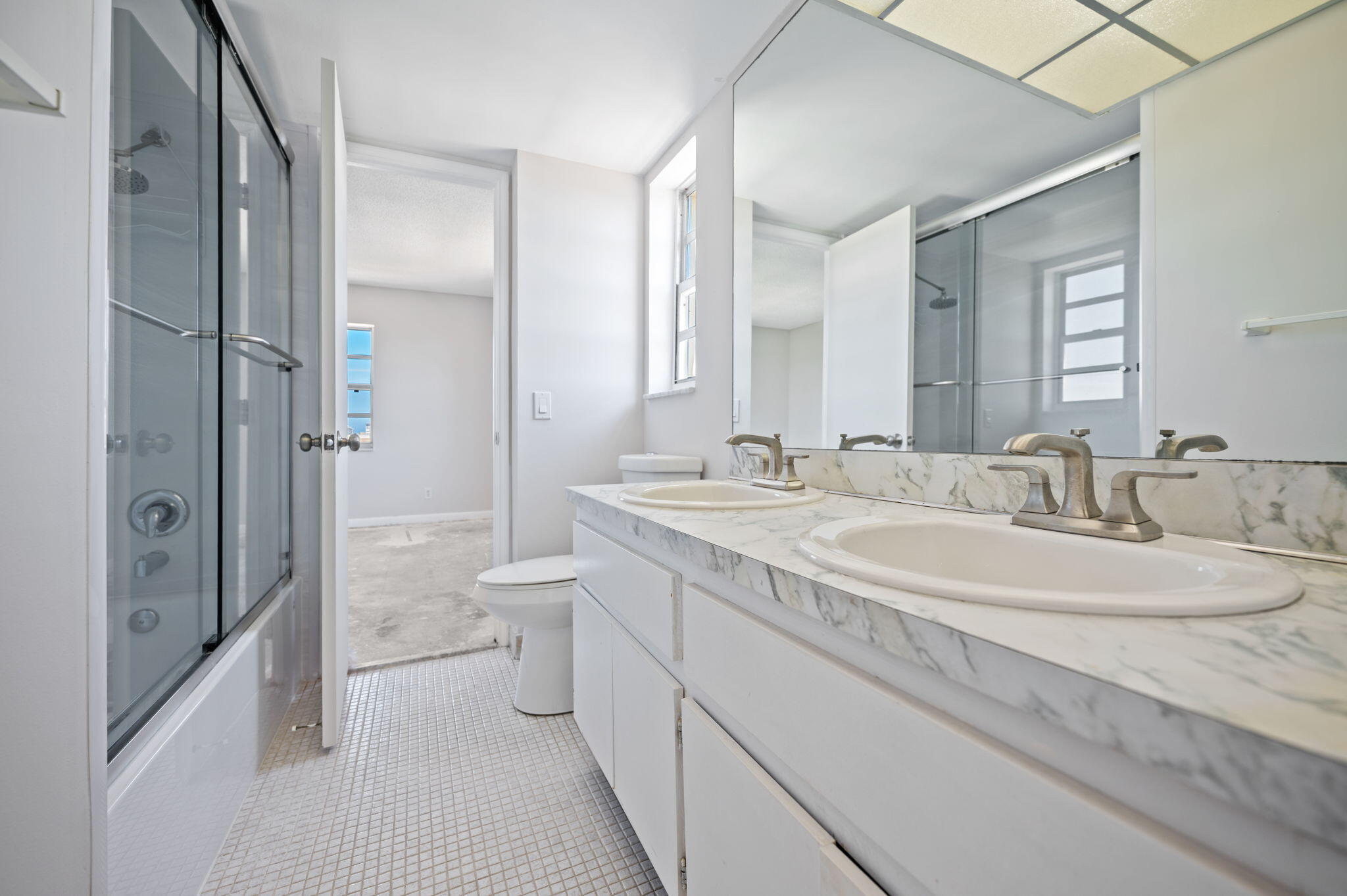 VICTORIA PARK TOWER CONDO - Residential