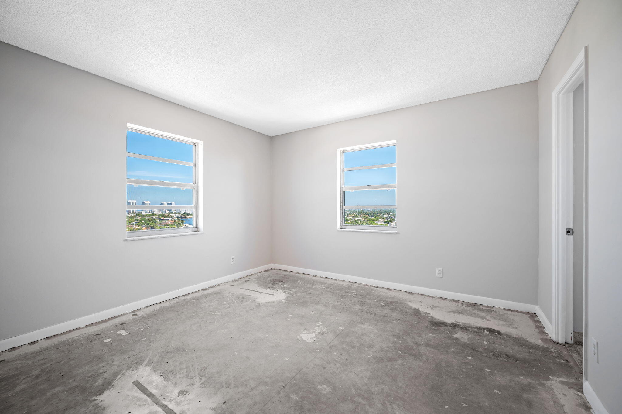 VICTORIA PARK TOWER CONDO - Residential