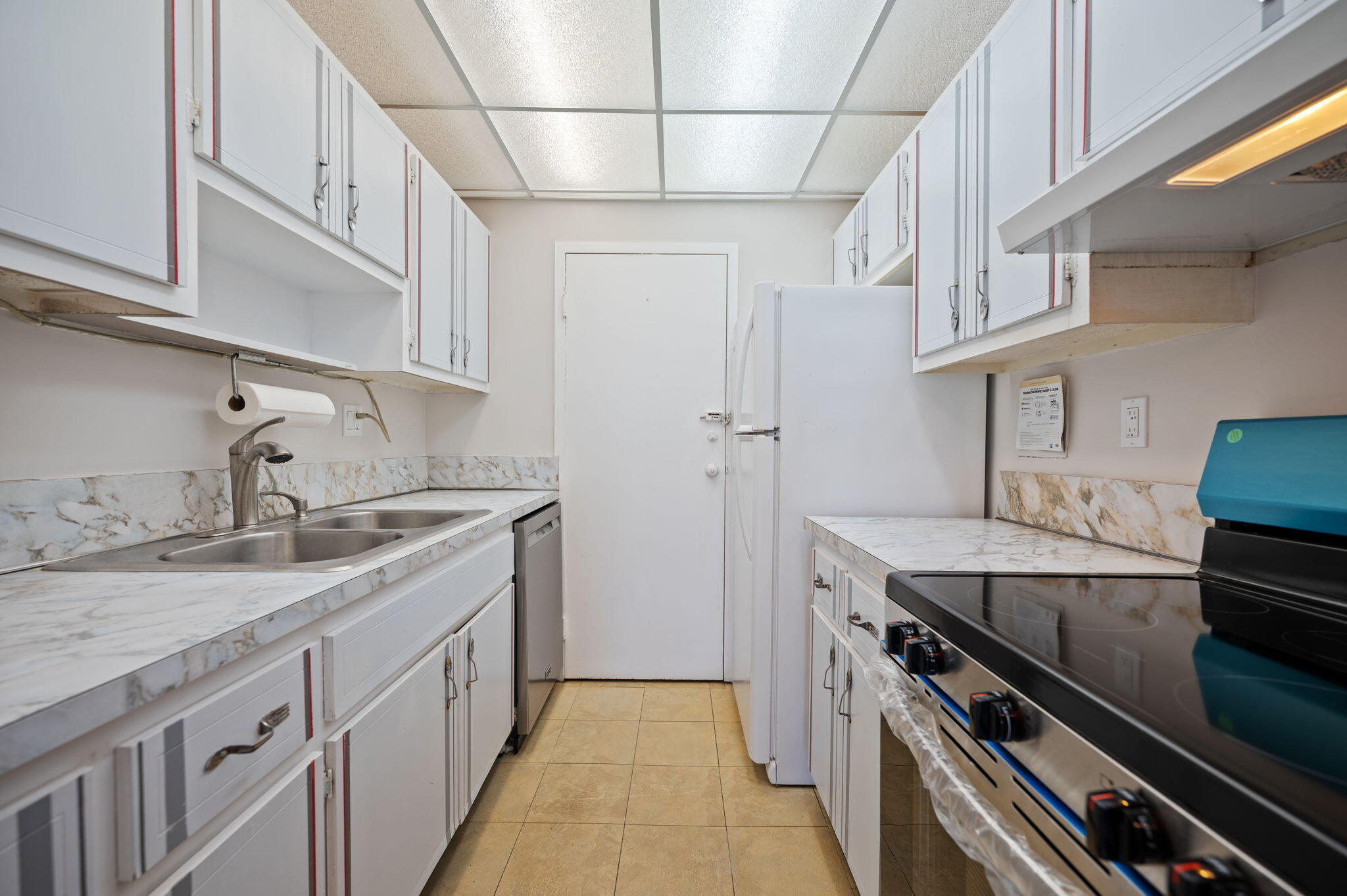 VICTORIA PARK TOWER CONDO - Residential