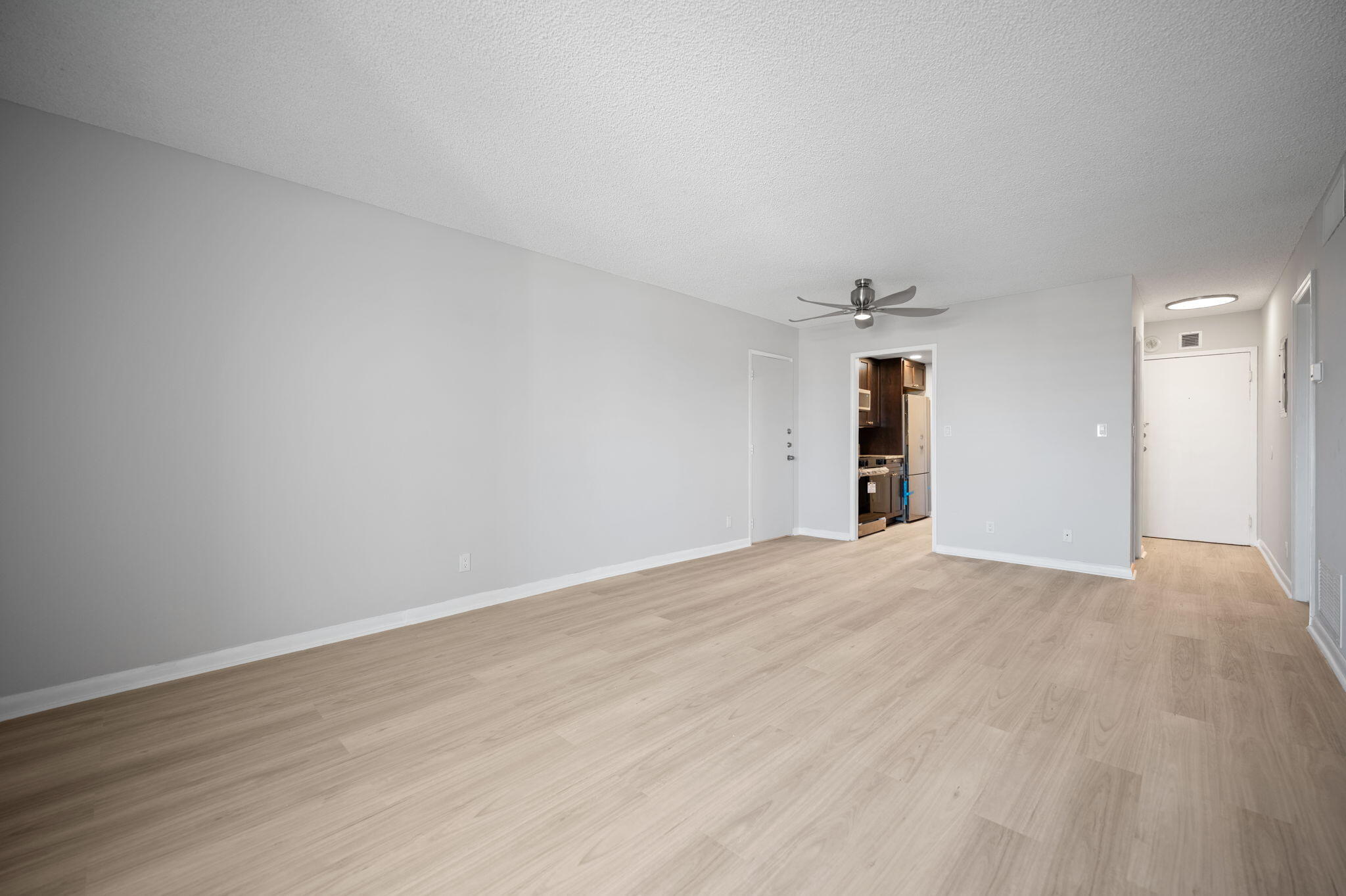 VICTORIA PARK TOWER CONDO - Residential