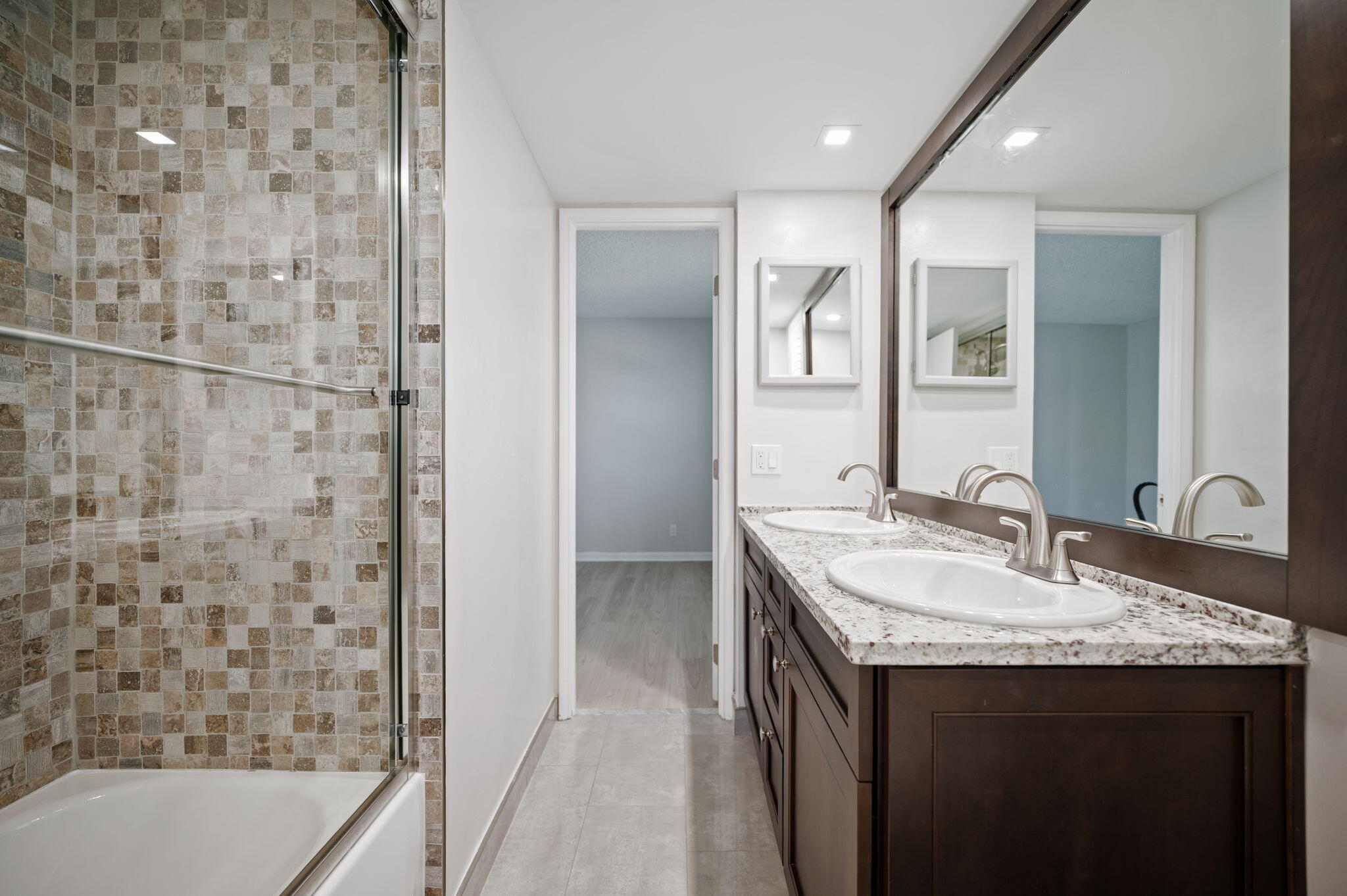 VICTORIA PARK TOWER CONDO - Residential