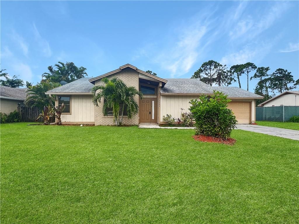 Photo of 2284 SE Seafury Ln, Port St Lucie, FL 34952 (MLS # F10377524)