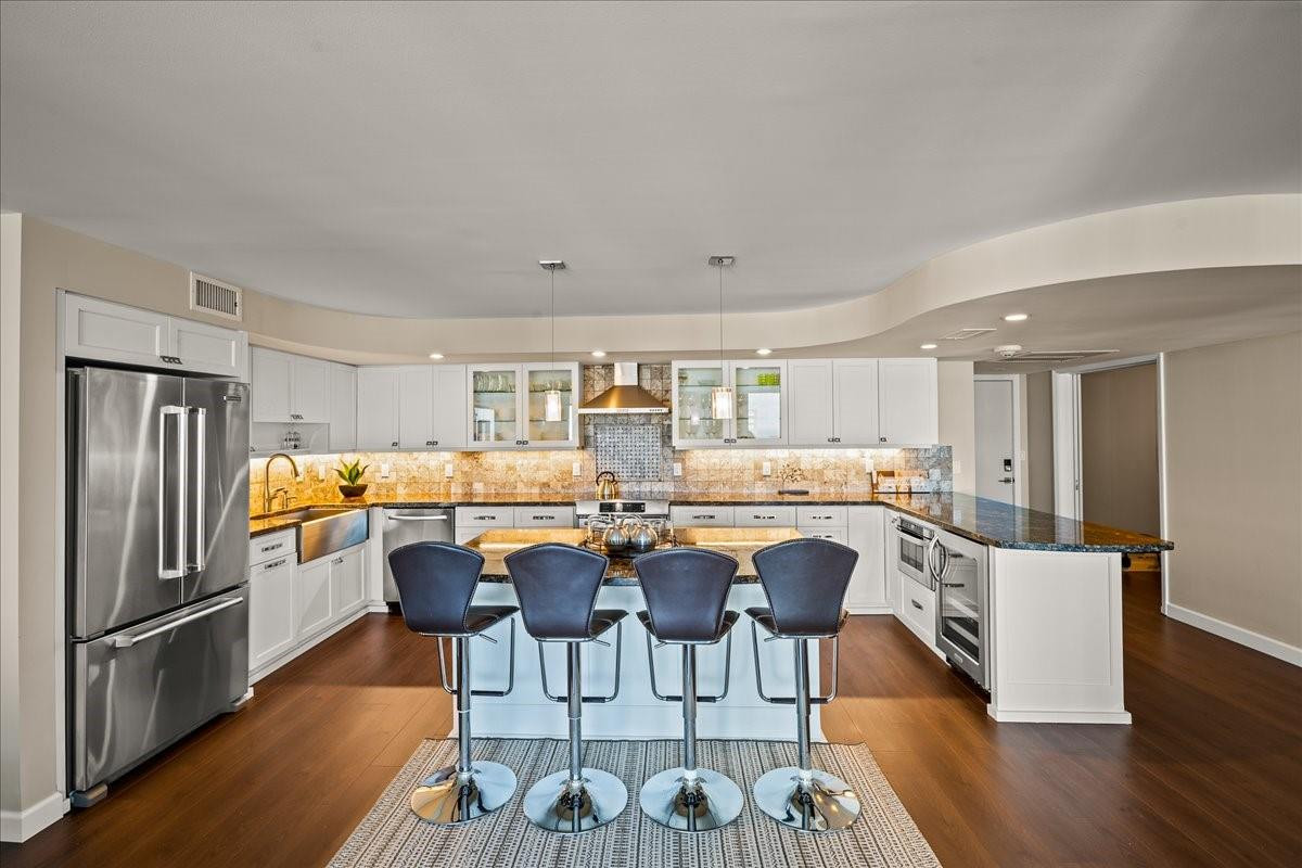 LA MER ESTATES EAST CONDO - Residential Lease