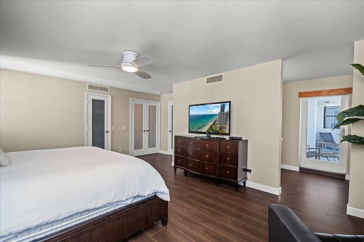 LA MER ESTATES EAST CONDO - Residential Lease