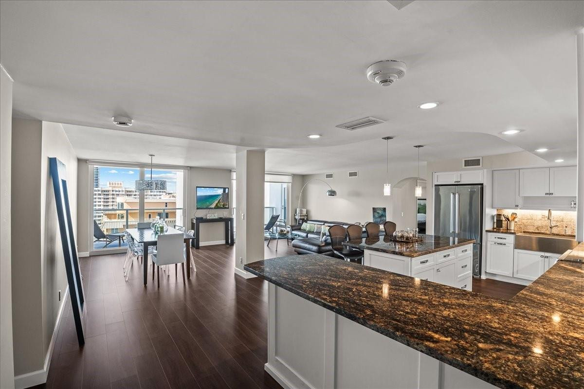 LA MER ESTATES EAST CONDO - Residential Lease