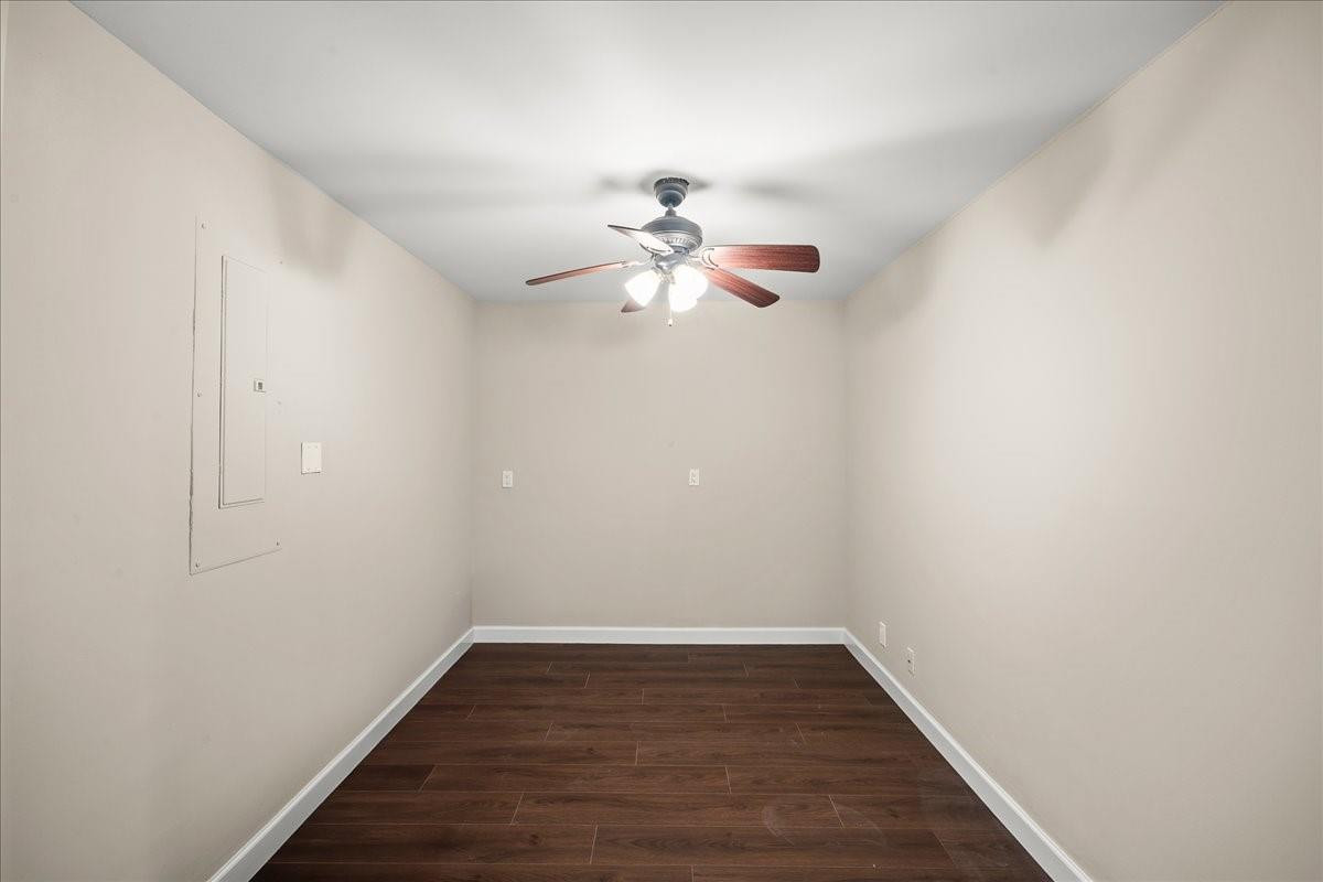 LA MER ESTATES EAST CONDO - Residential Lease