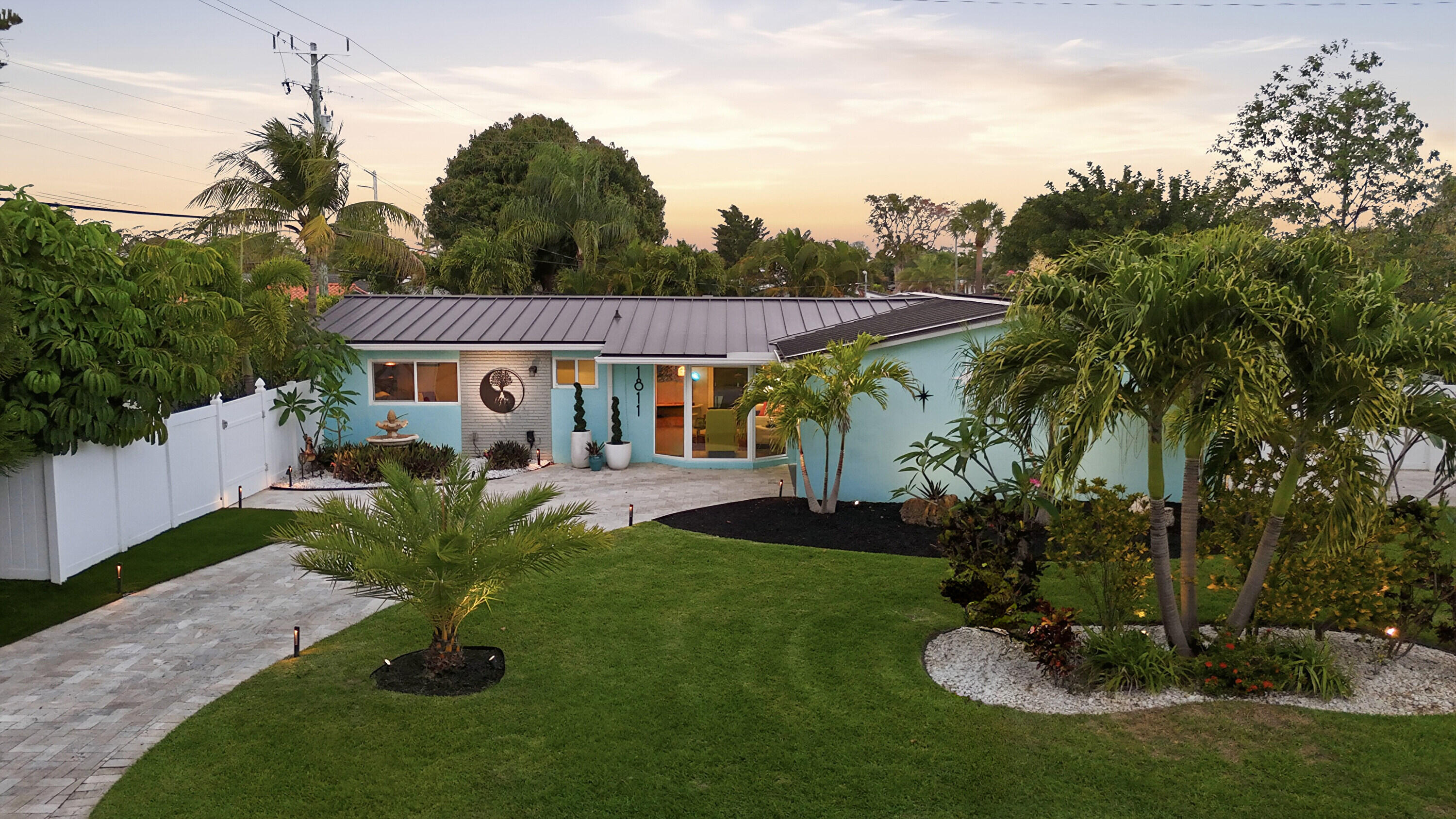 CORAL HIGHLANDS - Residential