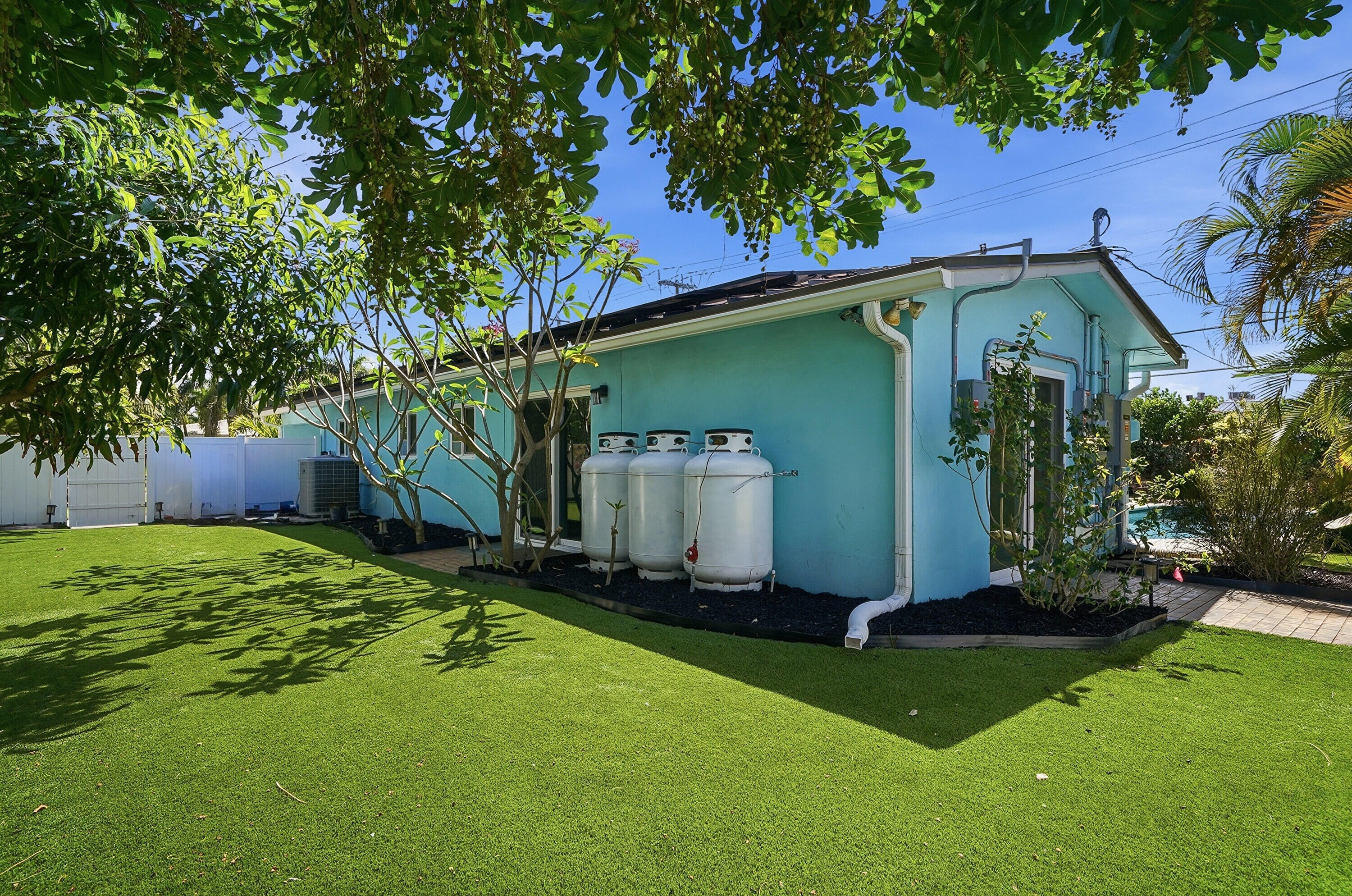 CORAL HIGHLANDS - Residential