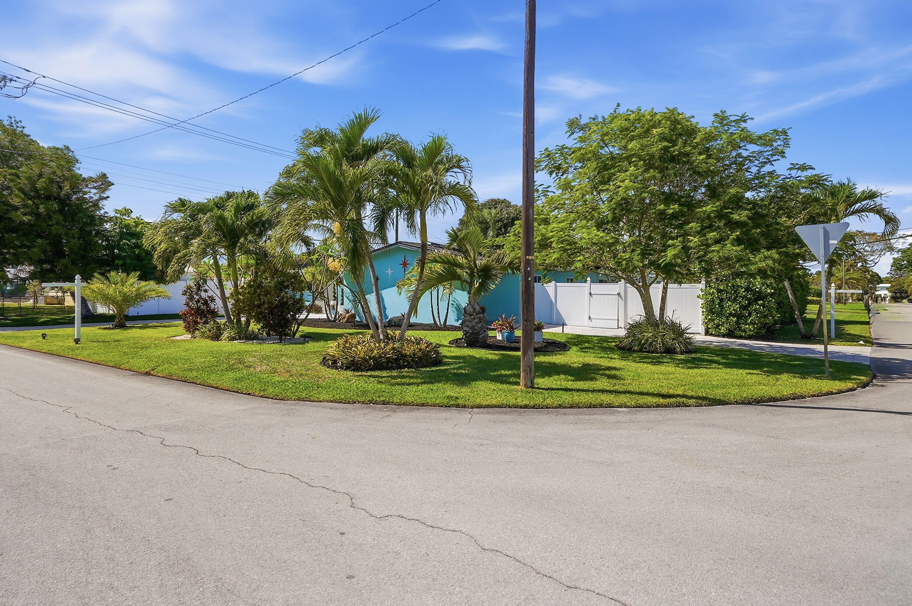 CORAL HIGHLANDS - Residential