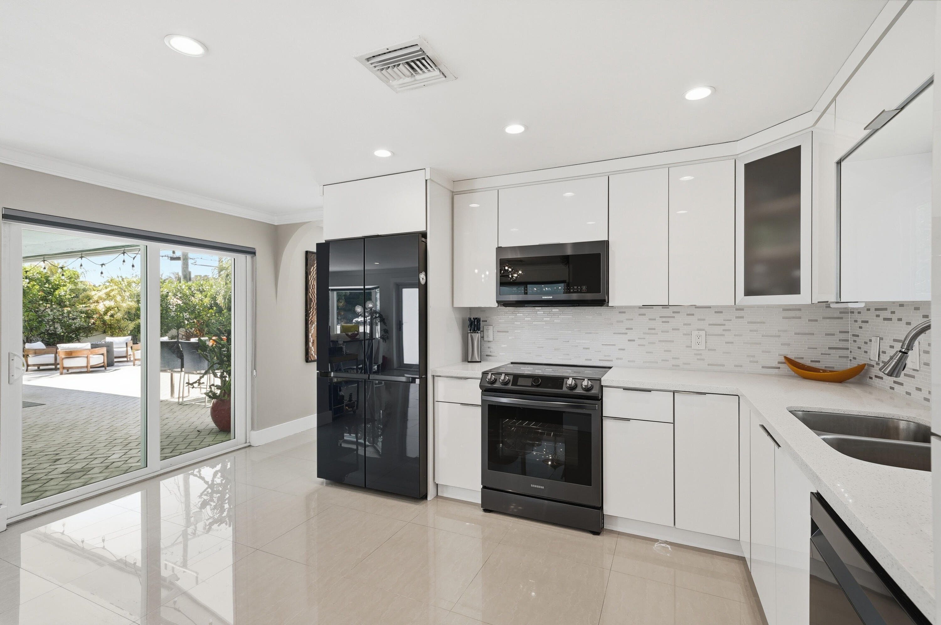 CORAL HIGHLANDS - Residential