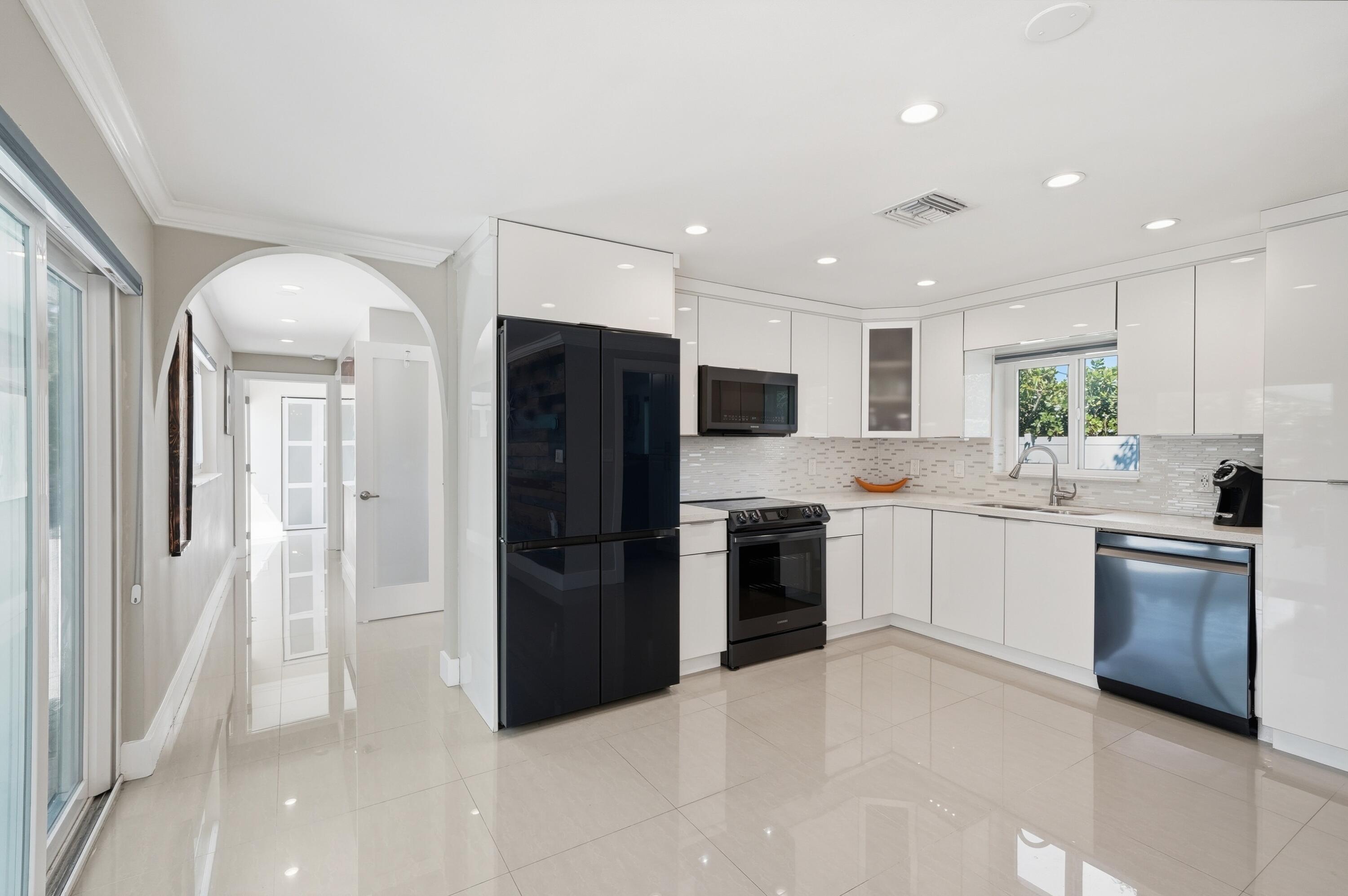 CORAL HIGHLANDS - Residential