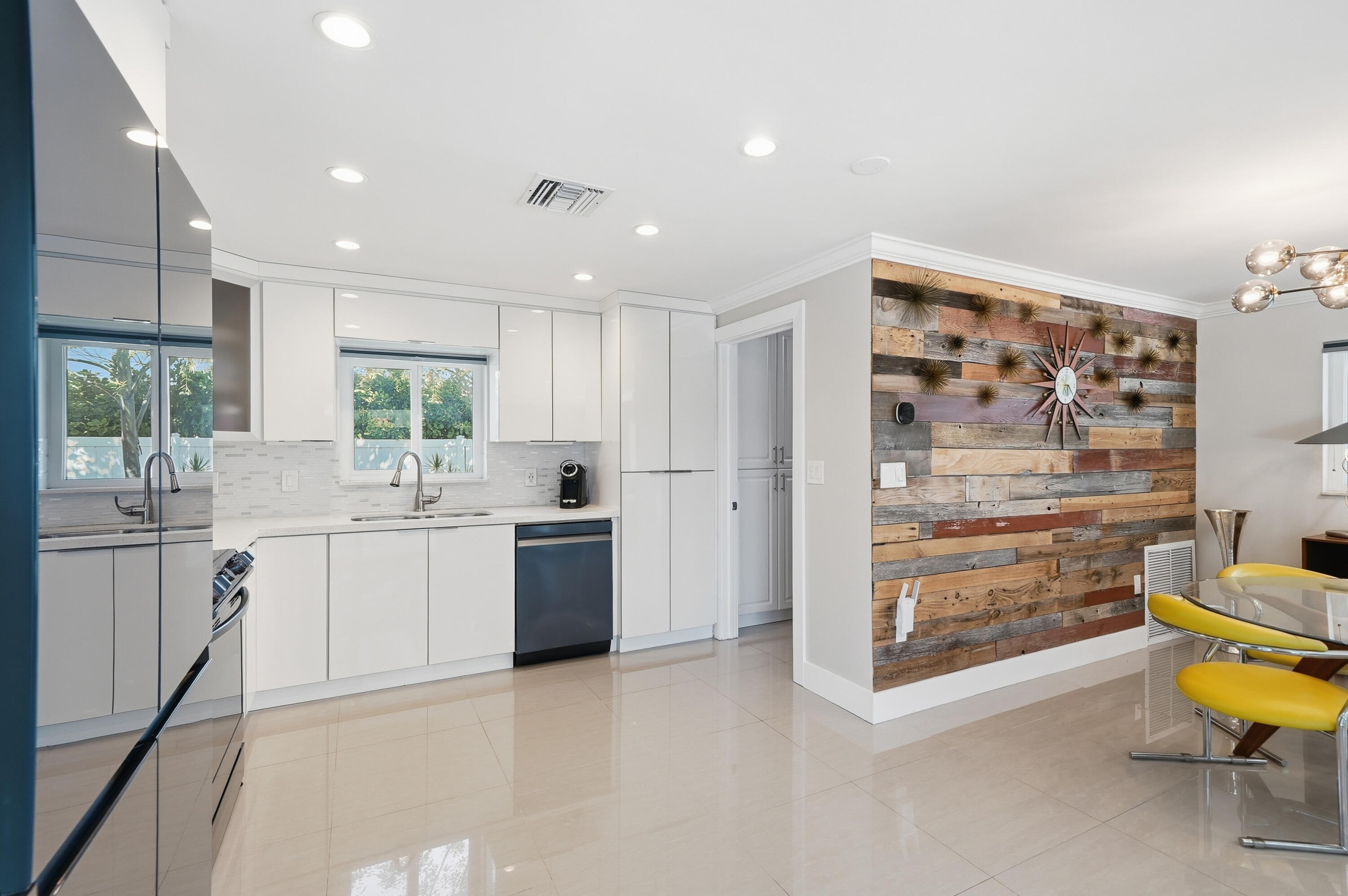 CORAL HIGHLANDS - Residential