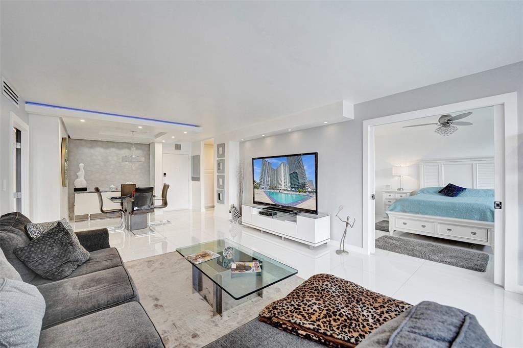 PARKER PLAZA CONDO ESTATE - Residential Lease