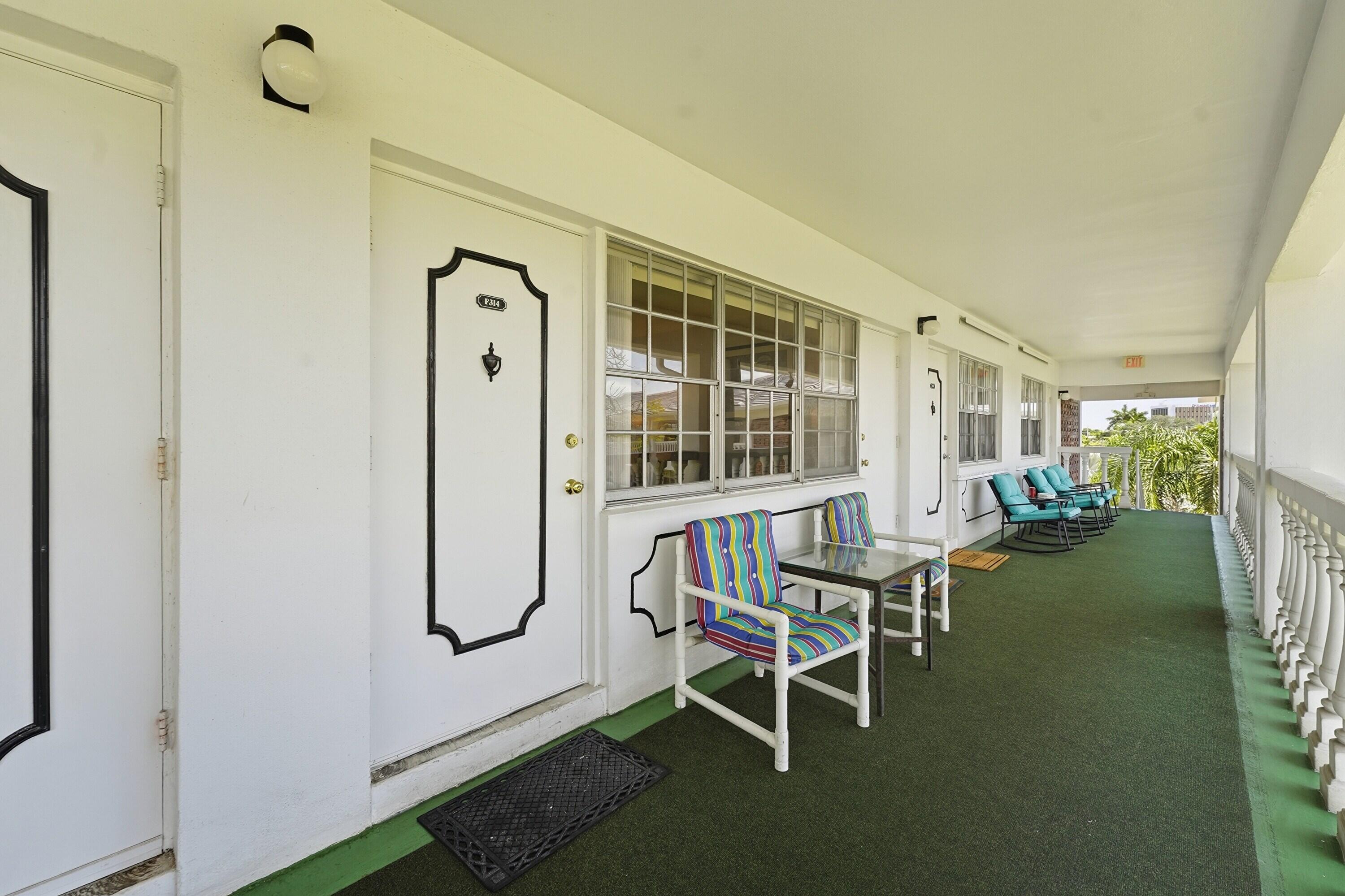 MAYBURY MANSIONS CONDO - Residential Lease