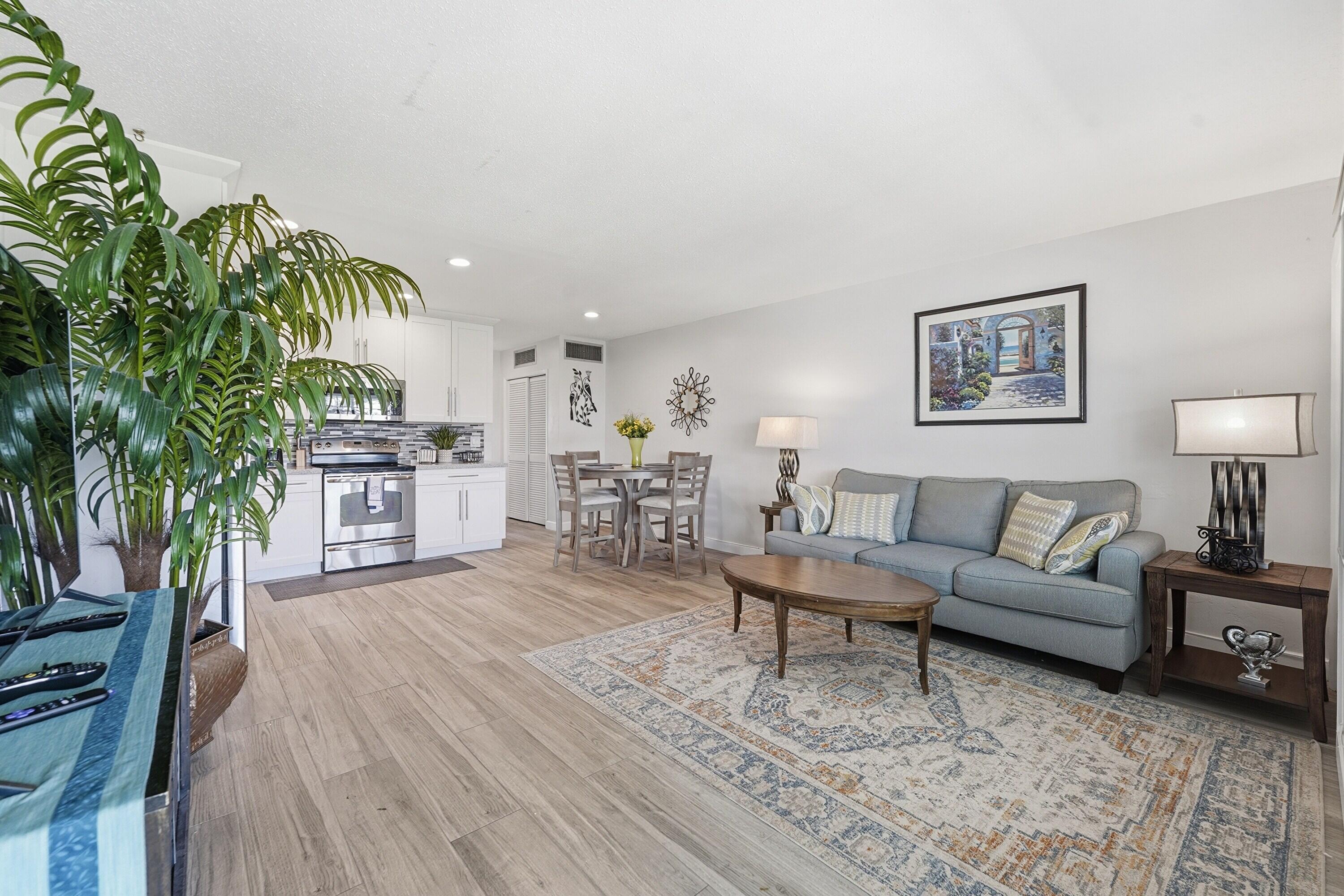 MAYBURY MANSIONS CONDO - Residential Lease