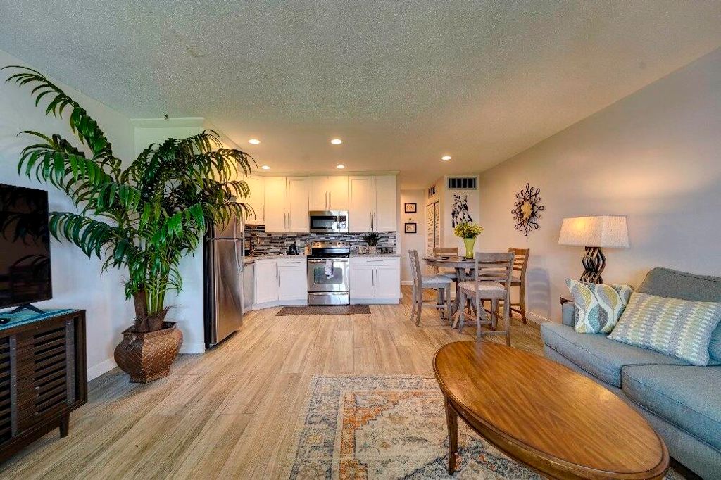 Photo of 5208 NE 24th Terrace #F314, Fort Lauderdale, FL 33308 (MLS # B26002551)