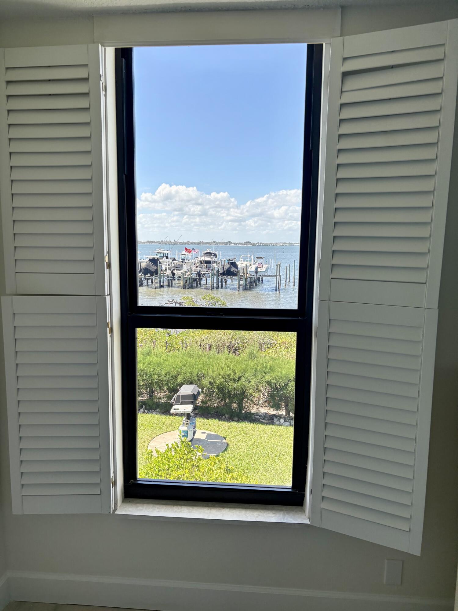 GREEN TURTLE COVE CONDO - Residential Lease