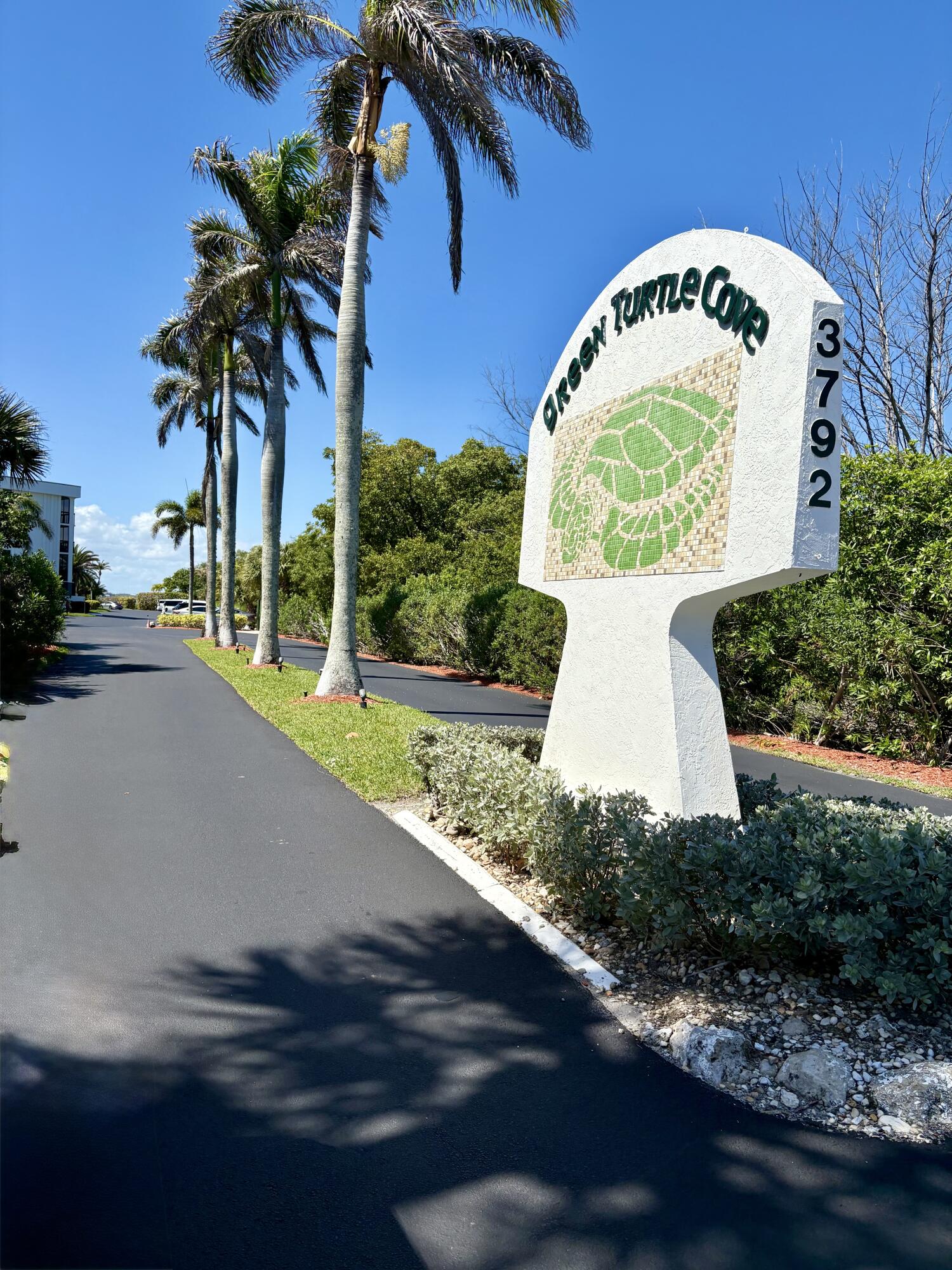 GREEN TURTLE COVE CONDO - Residential Lease