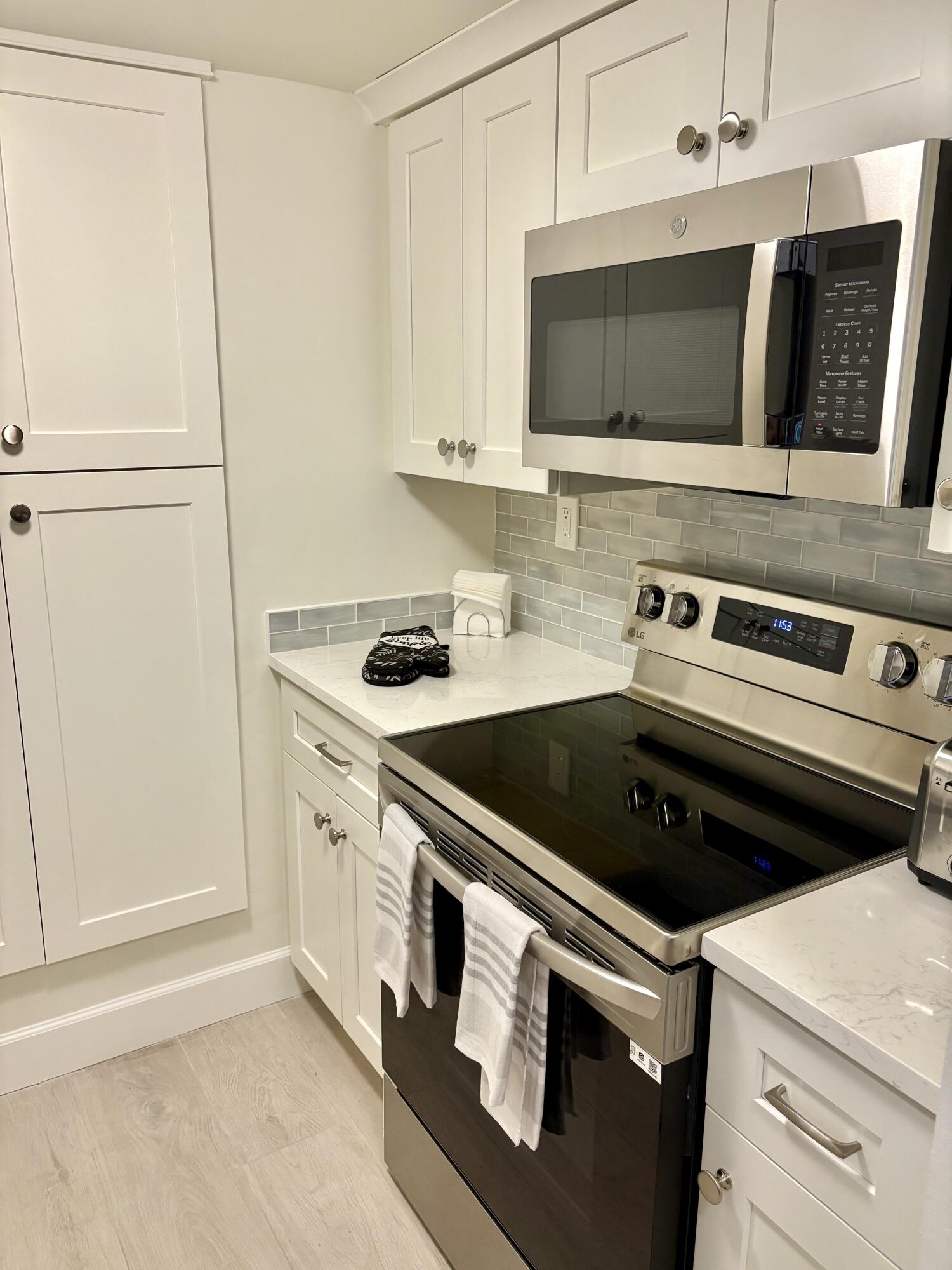 GREEN TURTLE COVE CONDO - Residential Lease