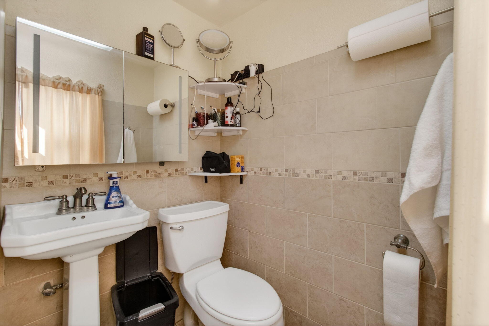 LAKEVIEW MANORS IN - Residential