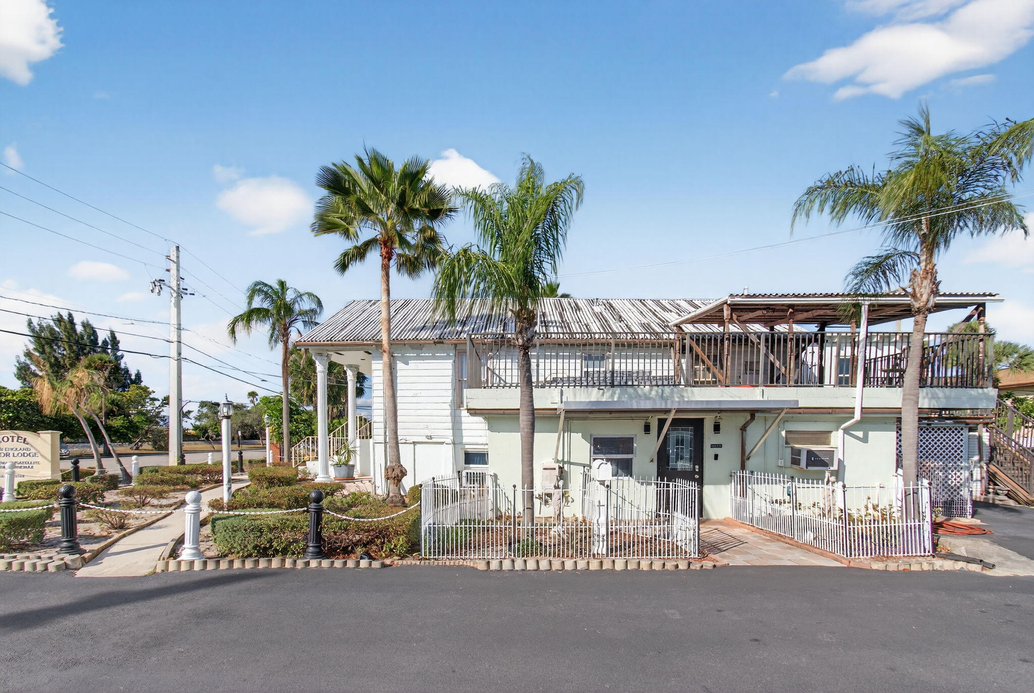 LAKEVIEW MANORS IN - Residential