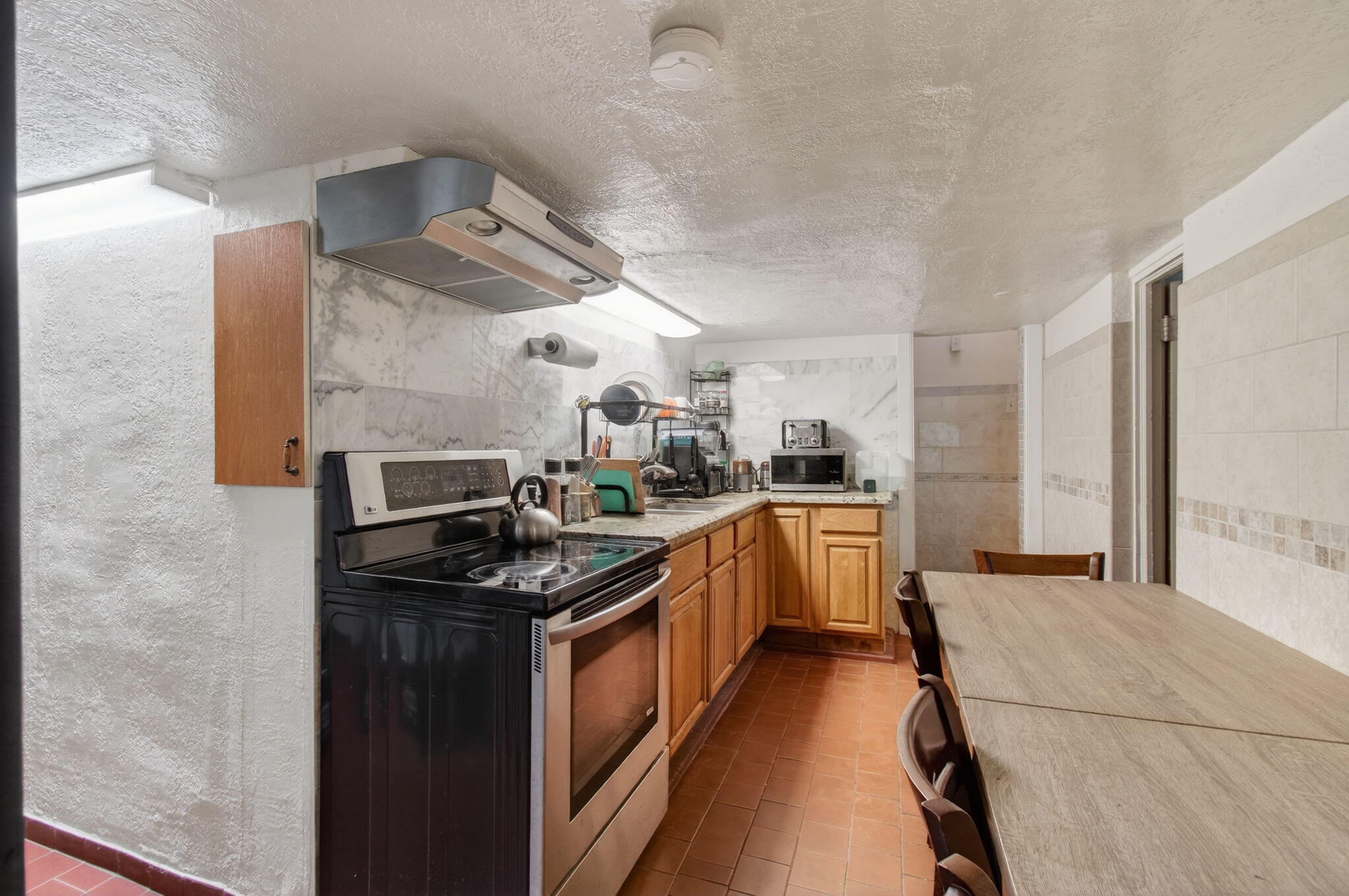 LAKEVIEW MANORS IN - Residential