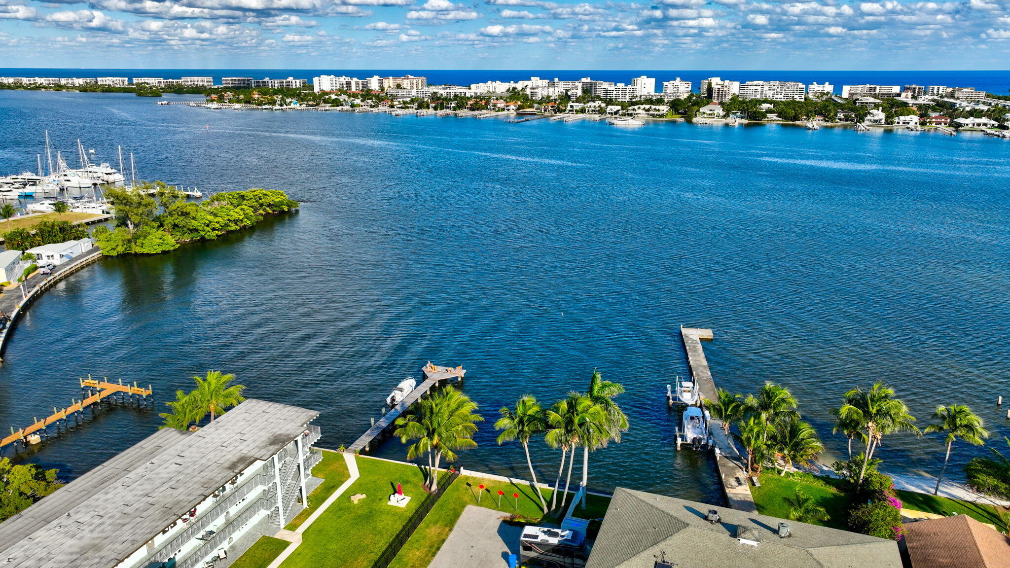 LAKEVIEW MANORS IN - Residential