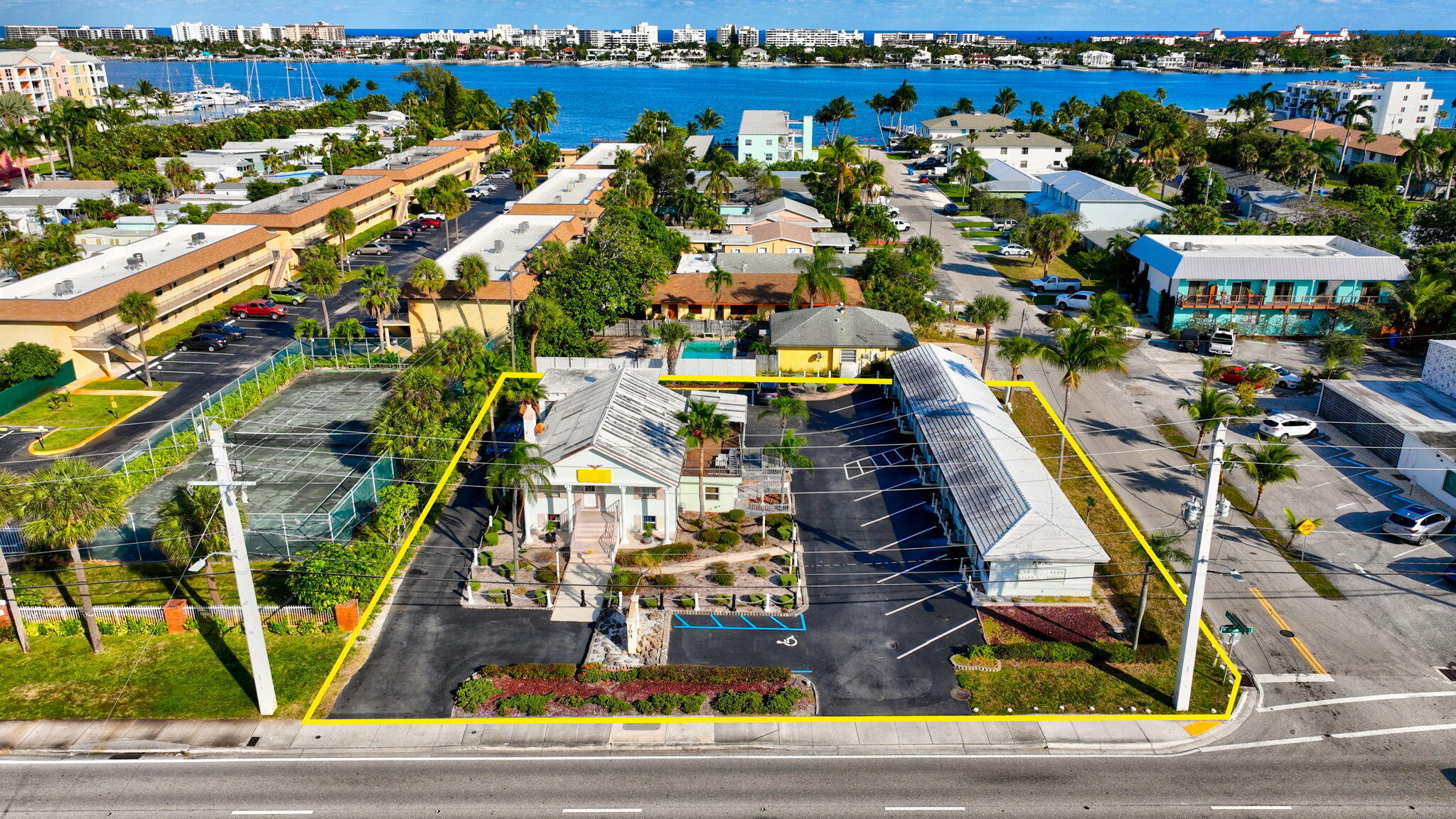 LAKEVIEW MANORS IN - Residential