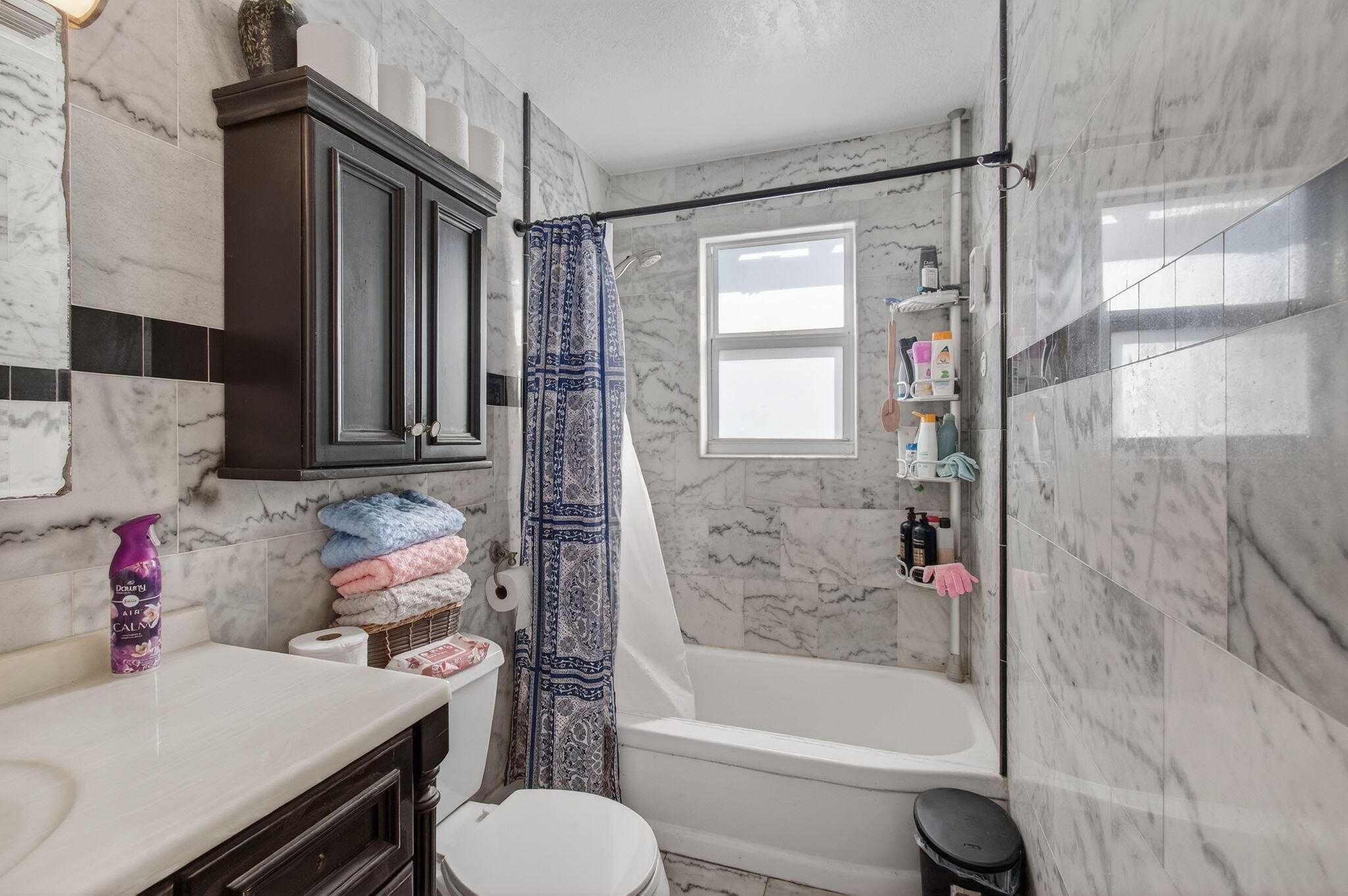 LAKEVIEW MANORS IN - Residential