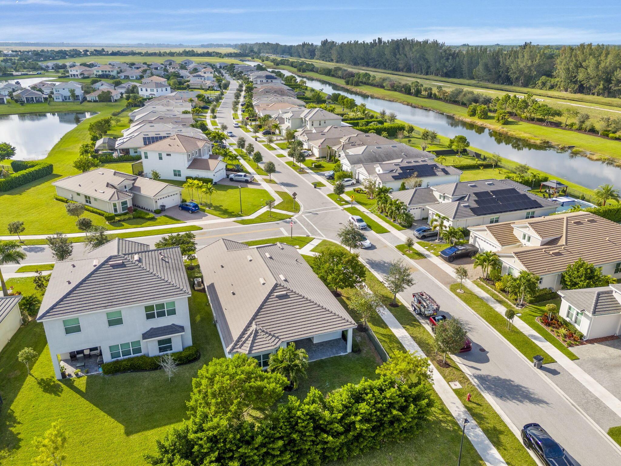 HAMMOCKS OF WESTLAKE PHAS - Residential