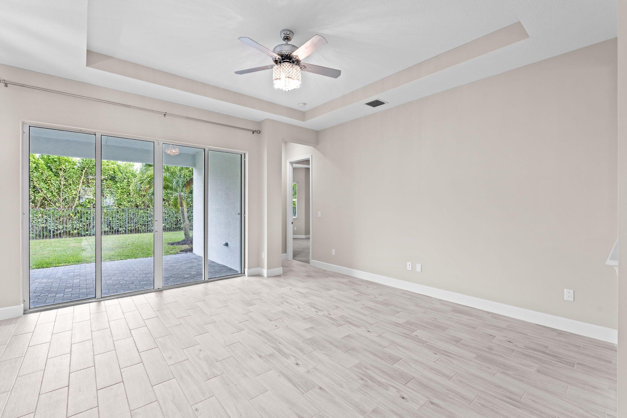 HAMMOCKS OF WESTLAKE PHAS - Residential