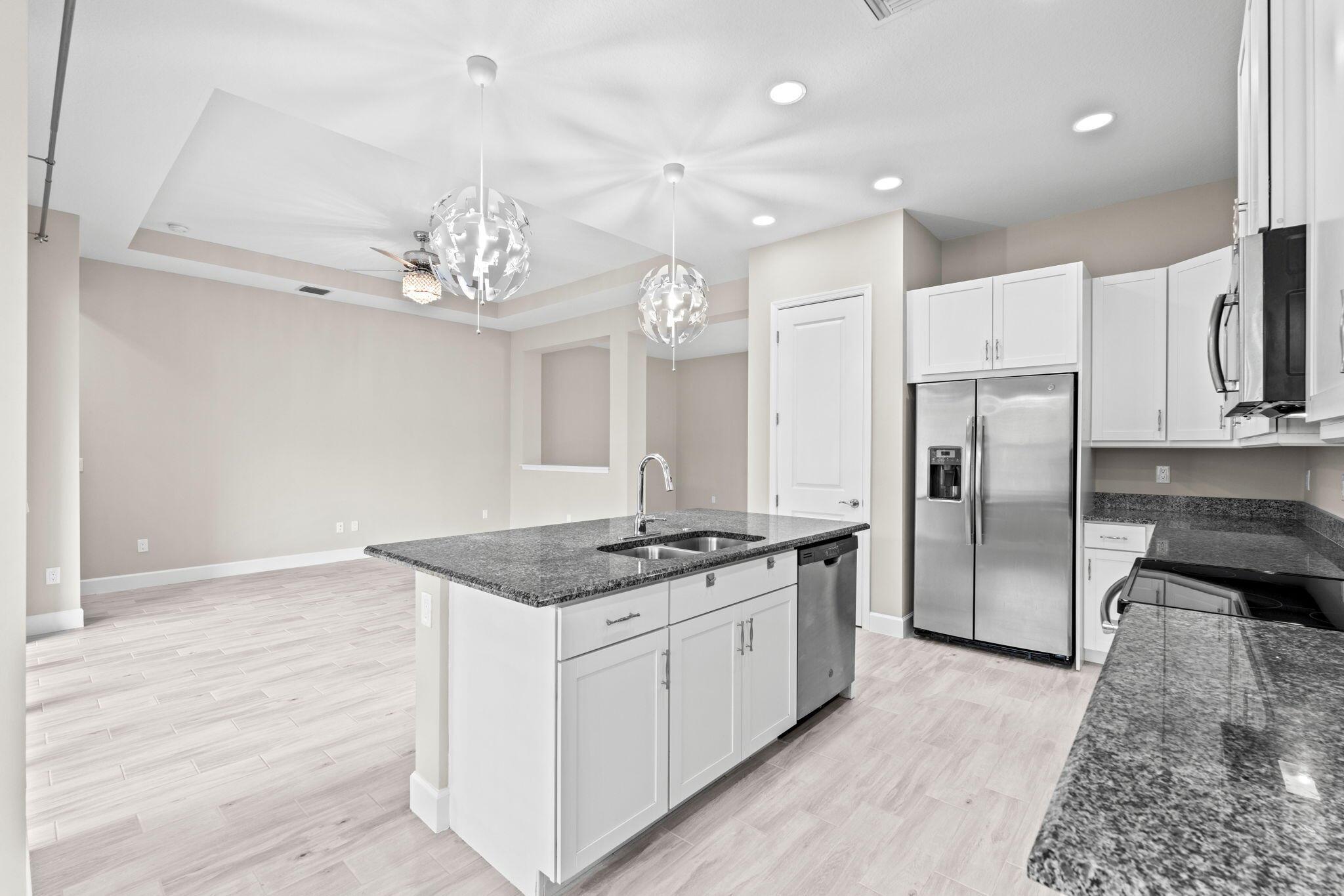 HAMMOCKS OF WESTLAKE PHAS - Residential