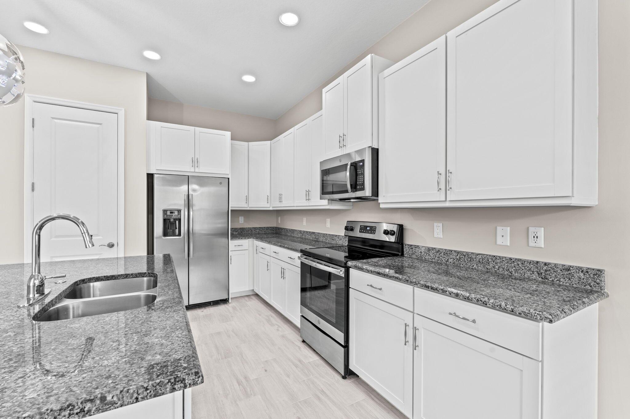 HAMMOCKS OF WESTLAKE PHAS - Residential