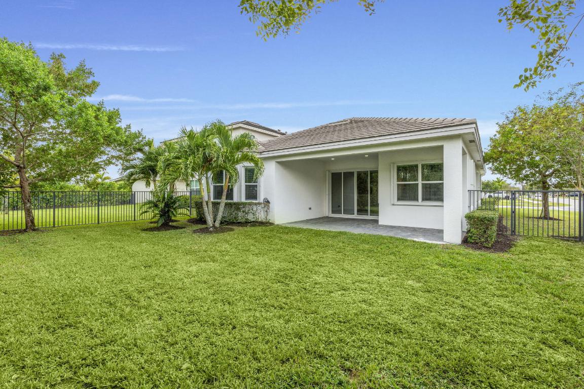 HAMMOCKS OF WESTLAKE PHASE 2 - Residential