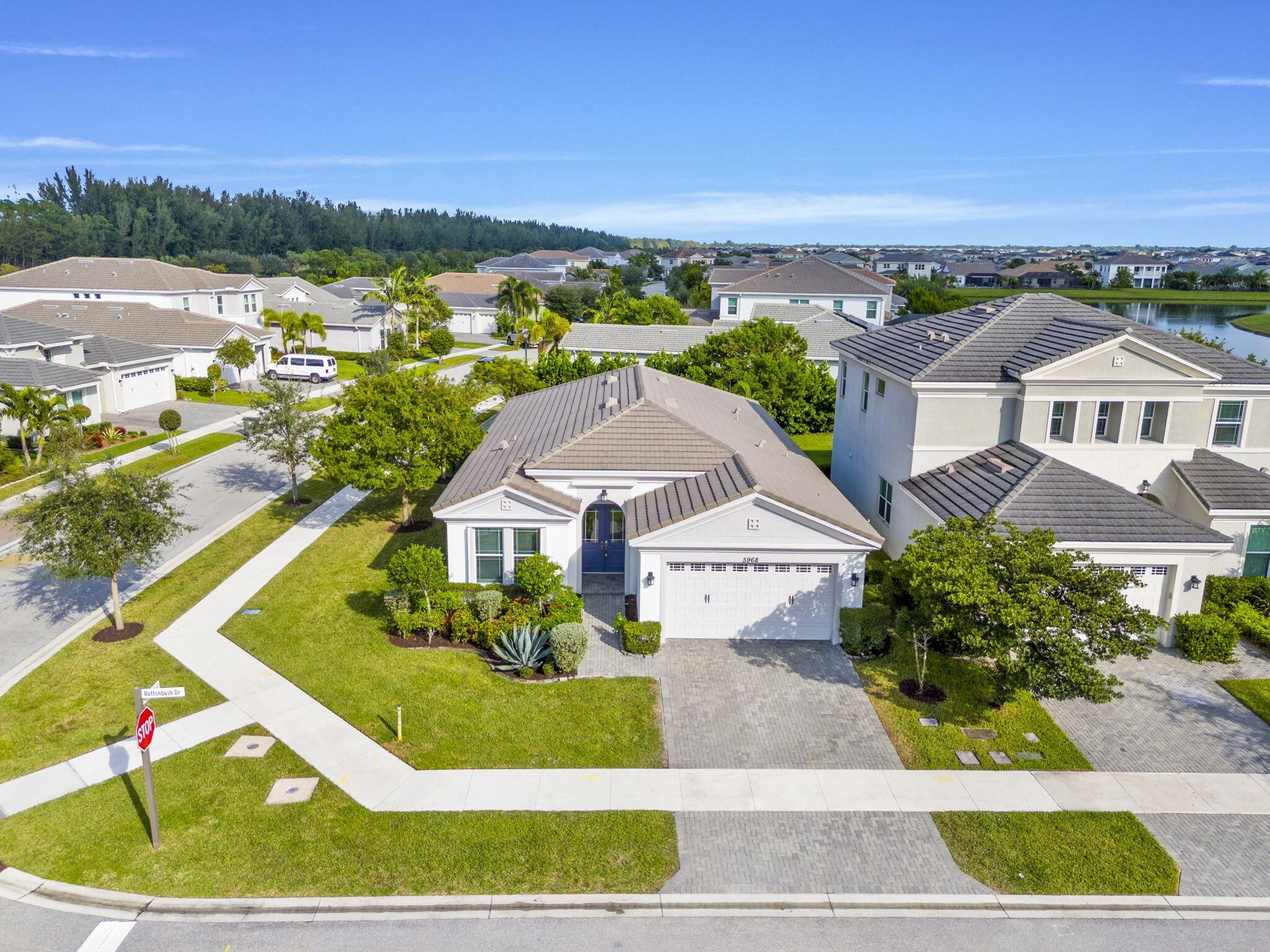 HAMMOCKS OF WESTLAKE PHAS - Residential